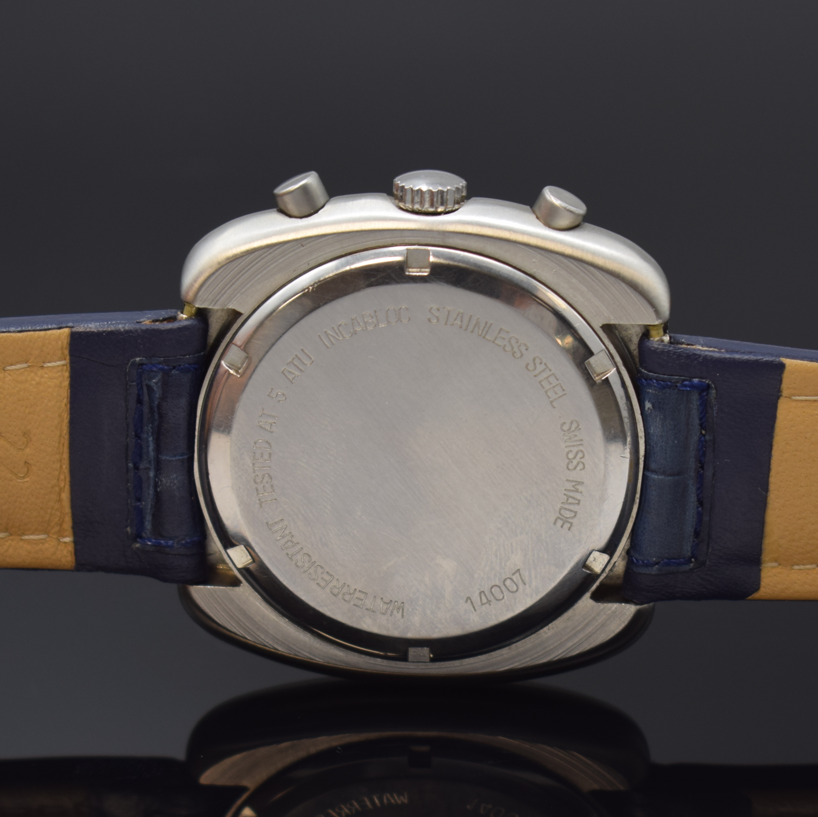 Detail c: CANDINO Armbandchronograph in Stahl, Schweiz um 1975, Handaufzug, satiniertes Geh., Boden verschr., blaues Zifferbl., cremefarb. Minuterie u. ...
