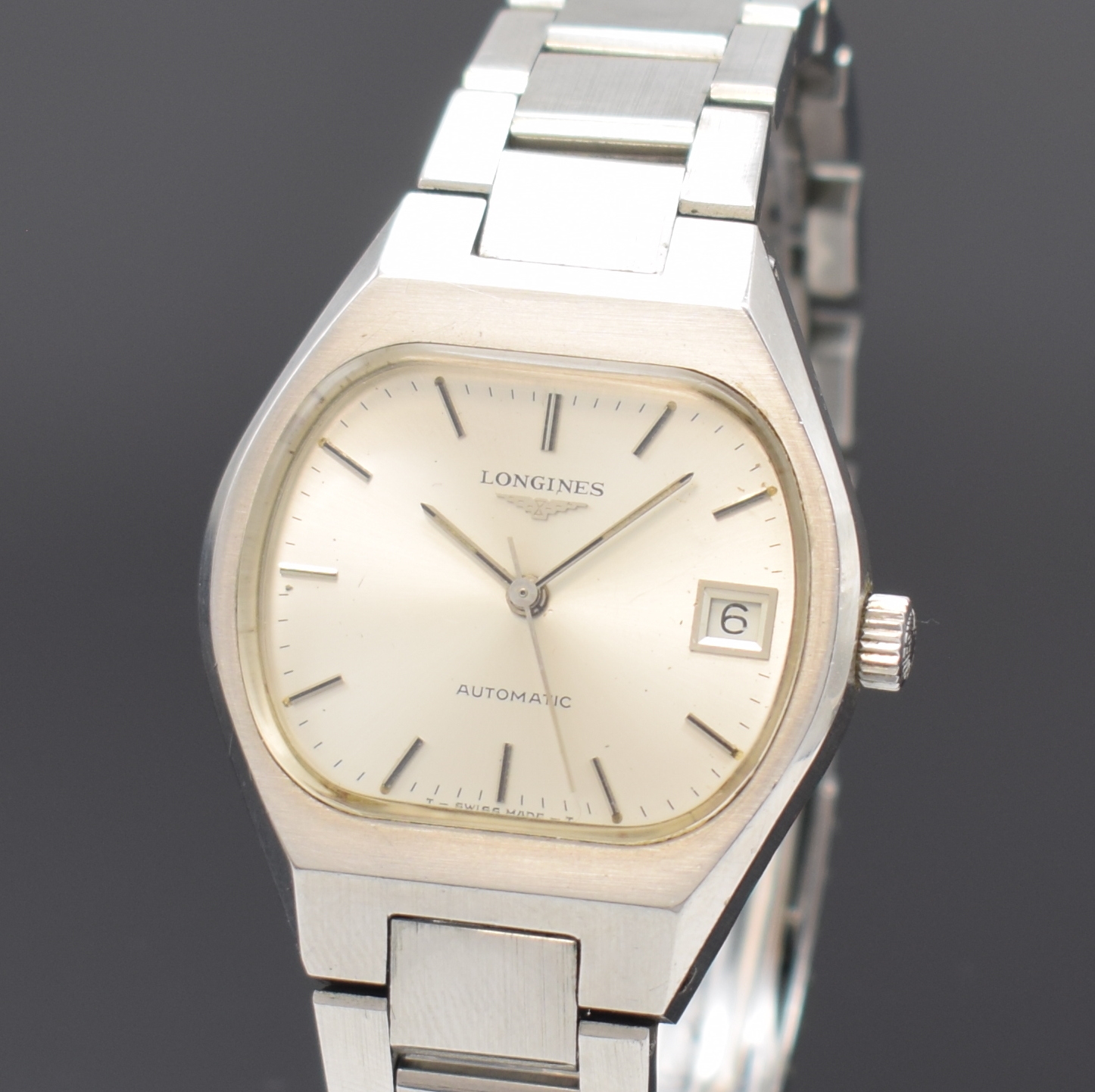 Detail a: LONGINES Armbanduhr in Stahl/Stahlband, Schweiz um 1975, Automatik, 2-tlg. Geh. m. integr. orig. Band, Boden verschr., orig. Krone, silb. Zifferbl., ...