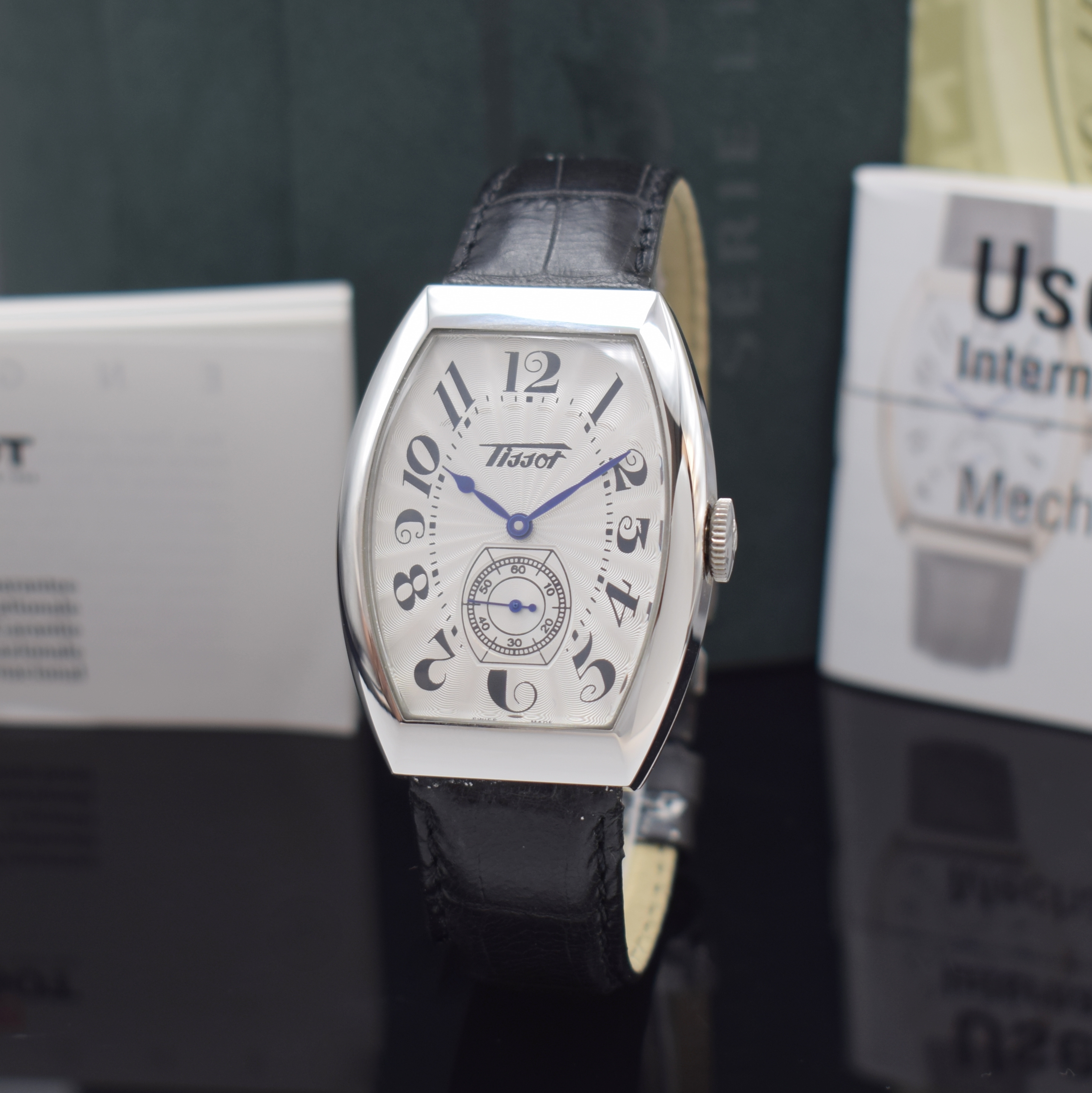 TISSOT Porto auf 6666 Stück limitierte Armbanduhr in Stahl, Schweiz lt. orig. Pap. verk. 2001, Handaufzug, tonneauförm. Geh., Boden 8-fach ...