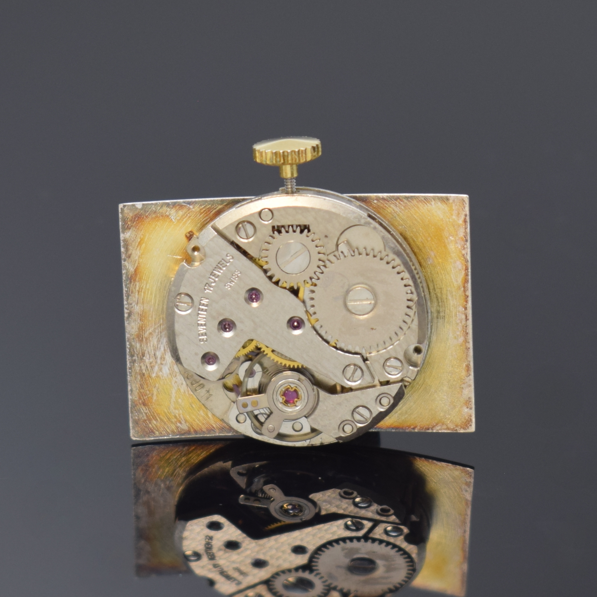 Detail d: NUMA JEANNIN Armbanduhr, Schweiz um 1996, Design der 1930er Jahre, Handaufzug, verg. Metallgeh., Boden aufgedr., in sich leicht gewölbt, 2-farb. ...