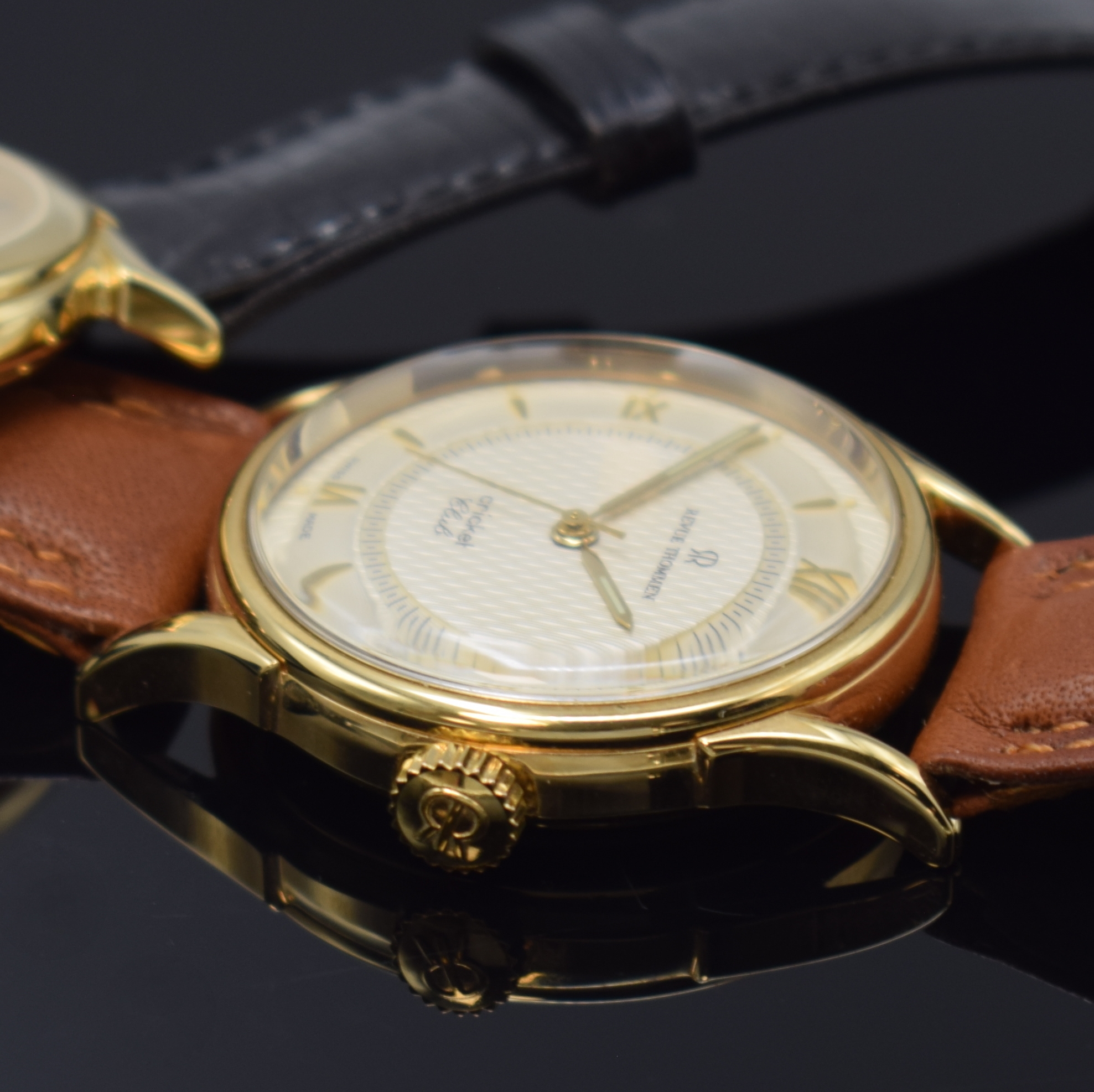 Detail e: Konvolut 3 Armbanduhren, alle Handaufzug, alle Schweiz 1990er Jahre, 1.)x Jean Marcel in RG 750/000, beids. vergl., Boden 6-fach verschr., orig. ...