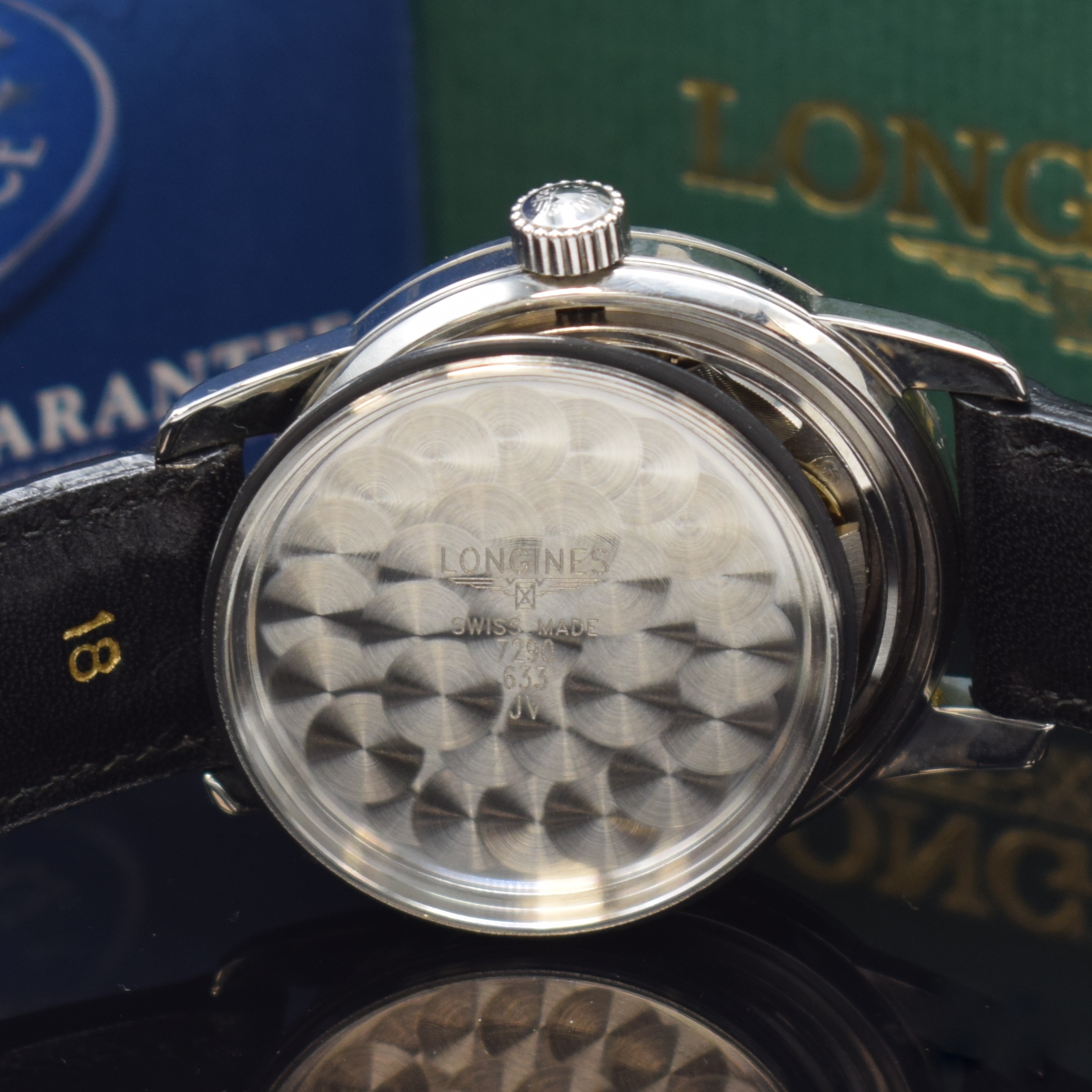Detail g: LONGINES Conquest Herrenarmbanduhr Referenz L1.611.4, Automatik, Edelstahlgeh. inkl. orig. Lederband m. orig. Dornschl., Boden m. email. Goldplakette ...