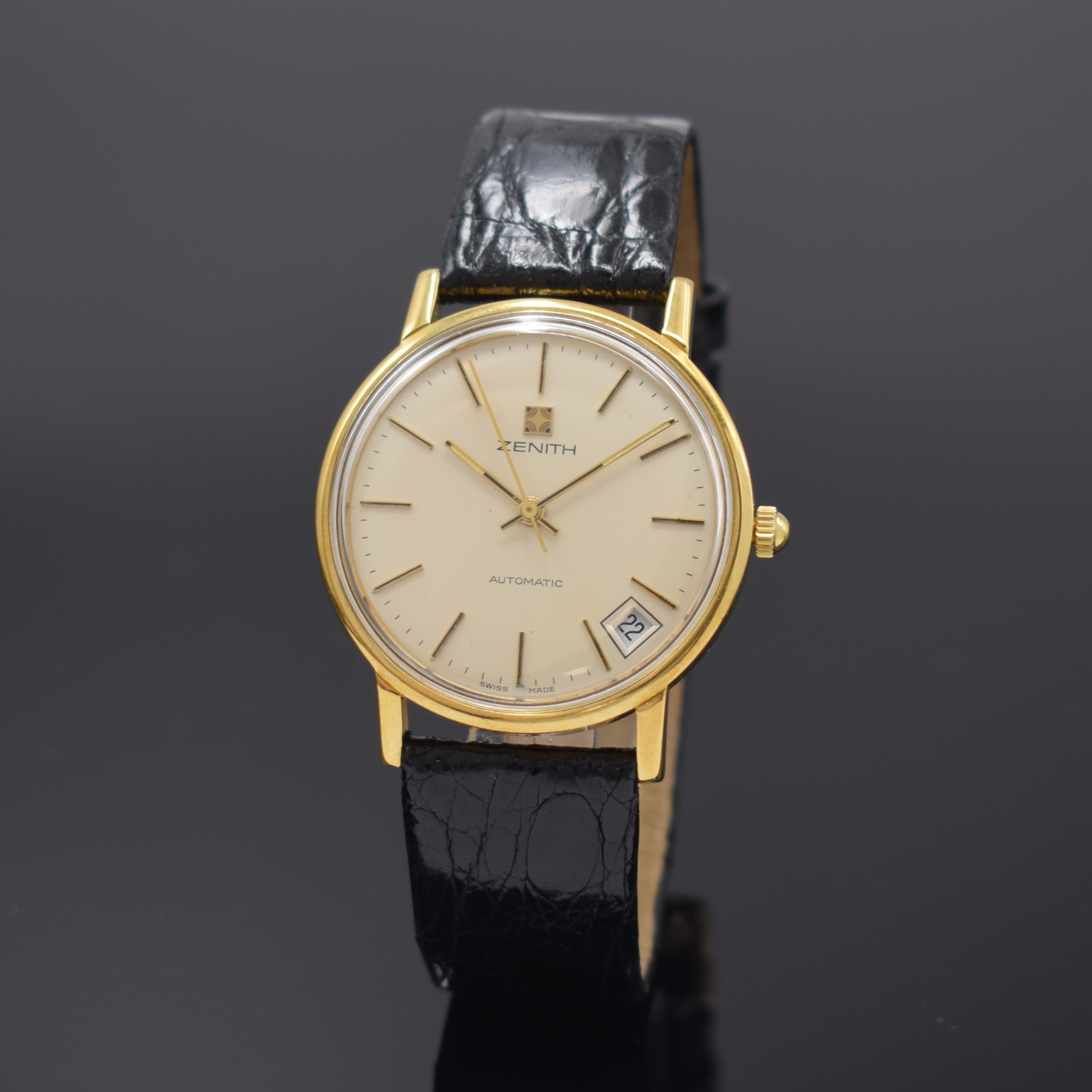 ZENITH Herrenarmbanduhr in GG 750/000 Referenz 30.0320.380, Automatik, Schweiz um 1970, Einschalengeh., silb. Zifferbl. m. aufgel. Indizes, Anz. v. ...
