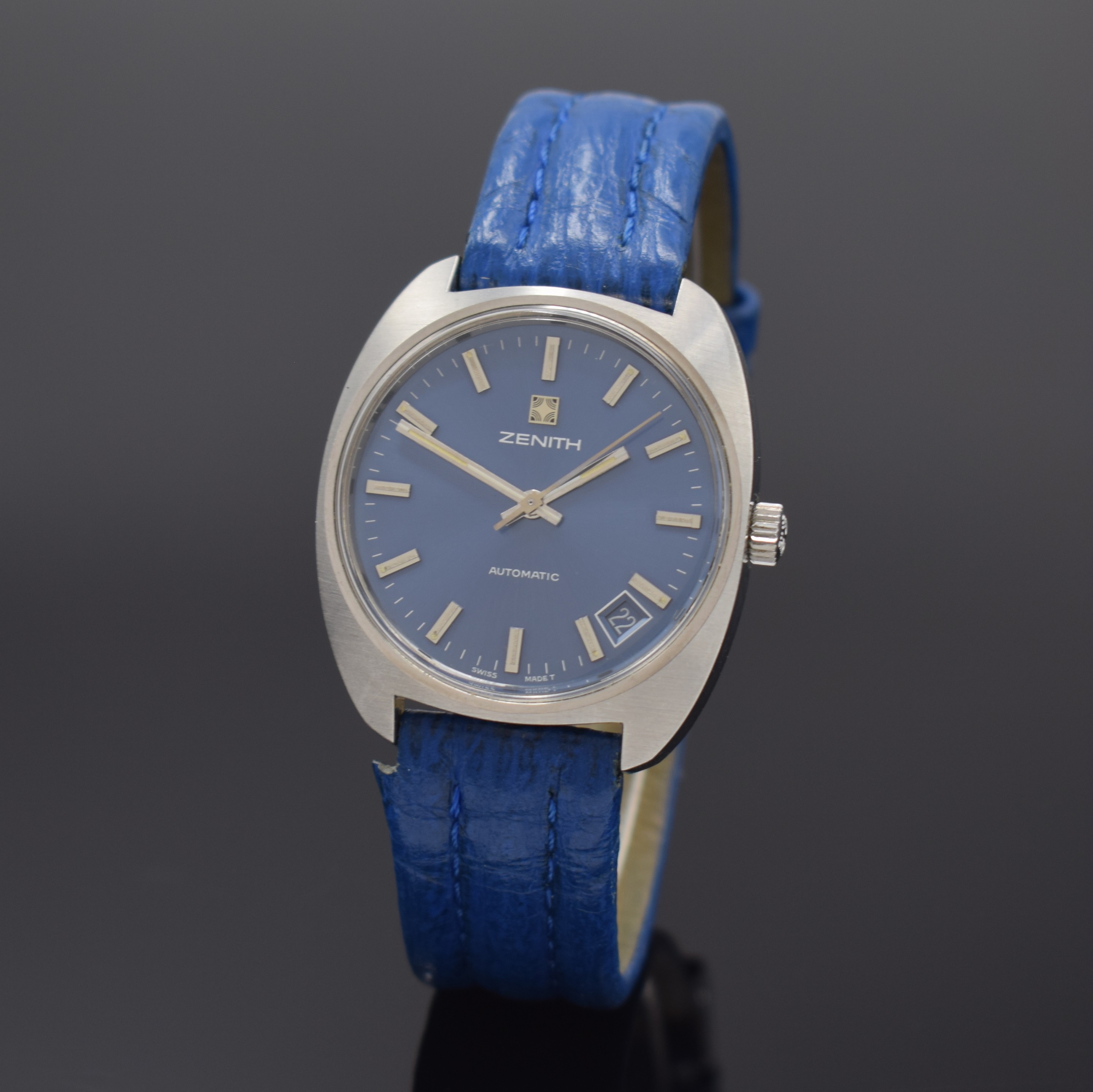ZENITH Herrenarmbanduhr Referenz 01-1291-380, Automatik, Schweiz um 1970, massiv Edelst. inkl. Lederband m. orig. Dornschl., blaues Zifferbl. m. ...