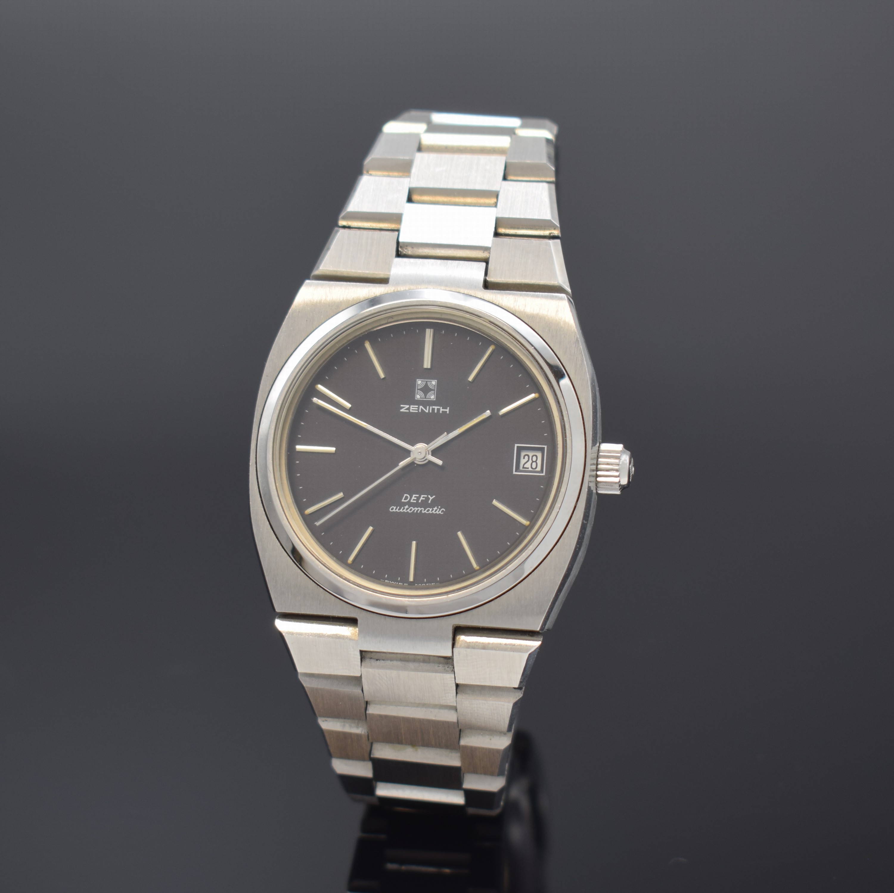 ZENITH Defy Herrenarmbanduhr Referenz 02.0360.380, Automatik, Schweiz um 1973, massives Edelstahlgeh. inkl. orig. Gliederband m. Faltschl., Boden ...