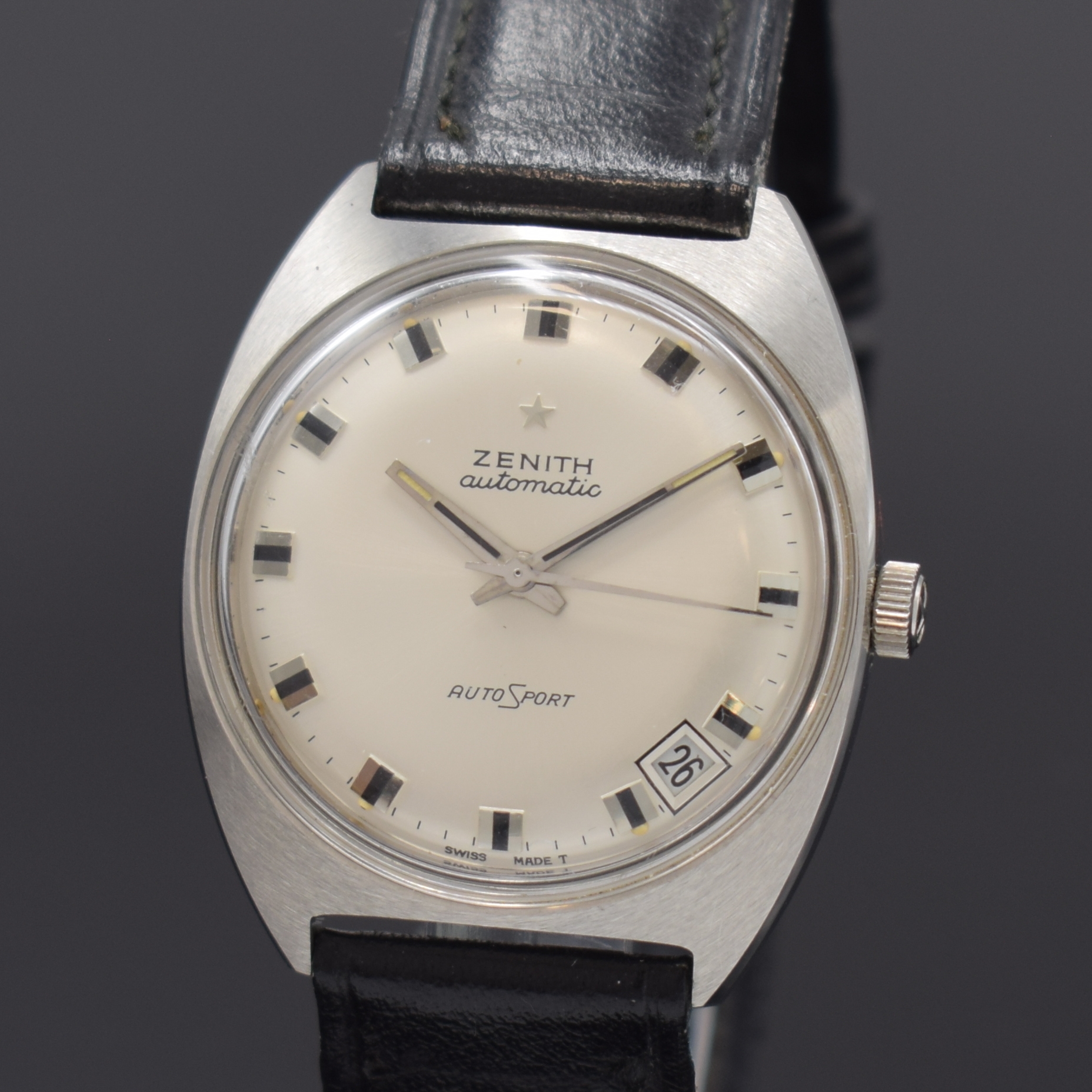 Detail a: ZENITH Autosport Herrenarmbanduhr in Stahl, Schweiz um 1970, Automatik, 2-tlg. Geh., Boden verschr., silb. Zifferbl., silb. Indizes u. Zeiger, Datum ...