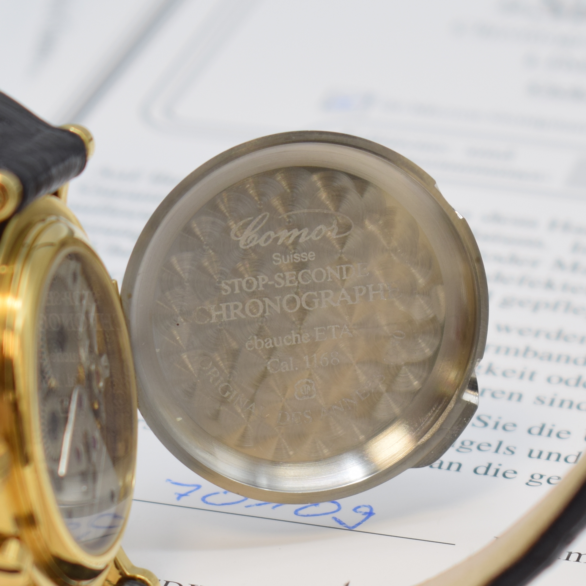 Detail c: COMOR Stop-Seconde Armbanduhr mit Flyback- Funktion, Schweiz lt. orig. Pap. verk. 2000, Handaufzug, vergold. Geh. m. Stahl Scharnier-boden, blaues ...