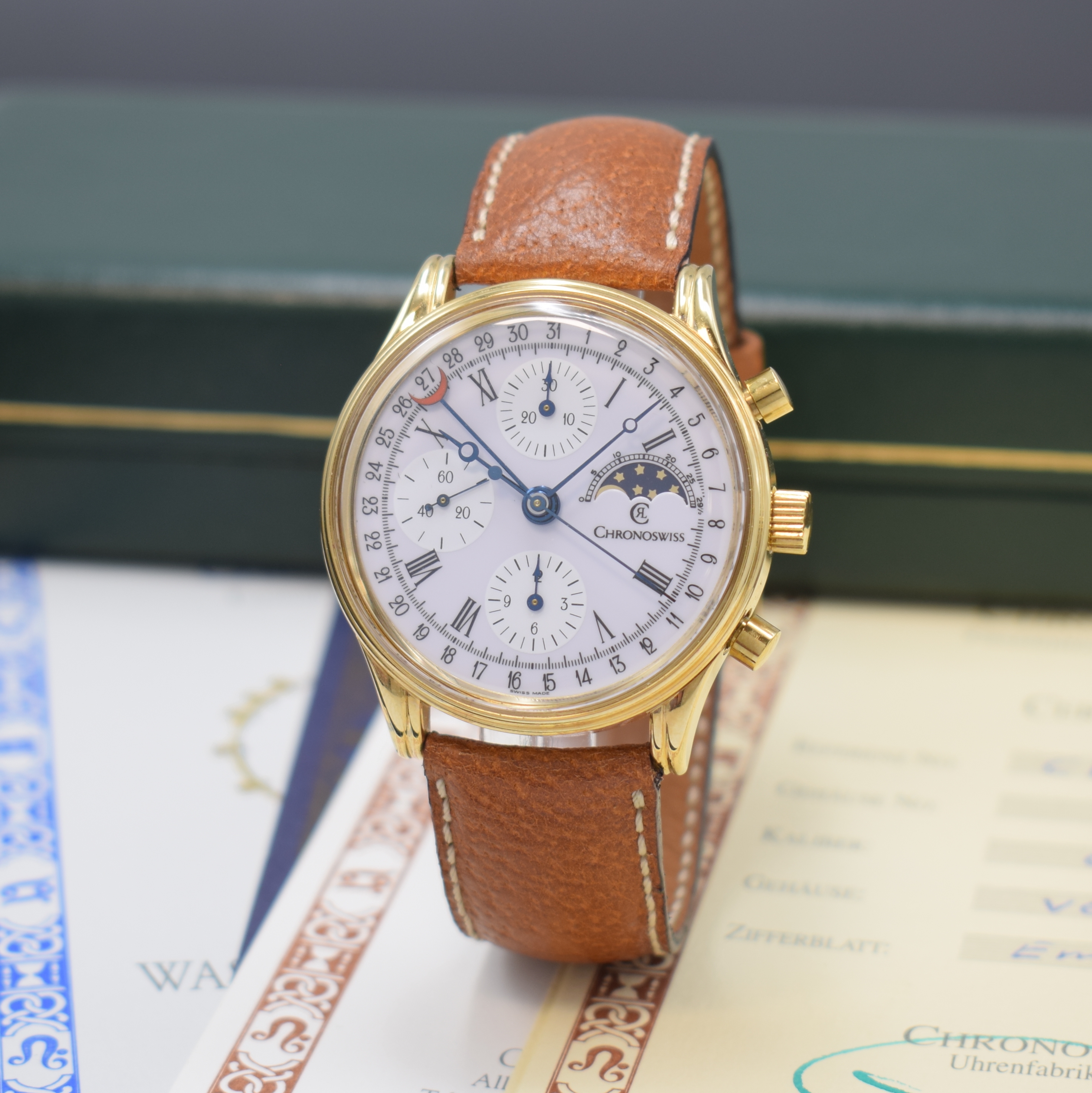 CHRONOSWISS Armbandchronograph mit Mondphase und Datum Referenz CH77951EM, Schweiz um 1995, Automatik, verg. Geh., Stahlboden verschr., weisses ...