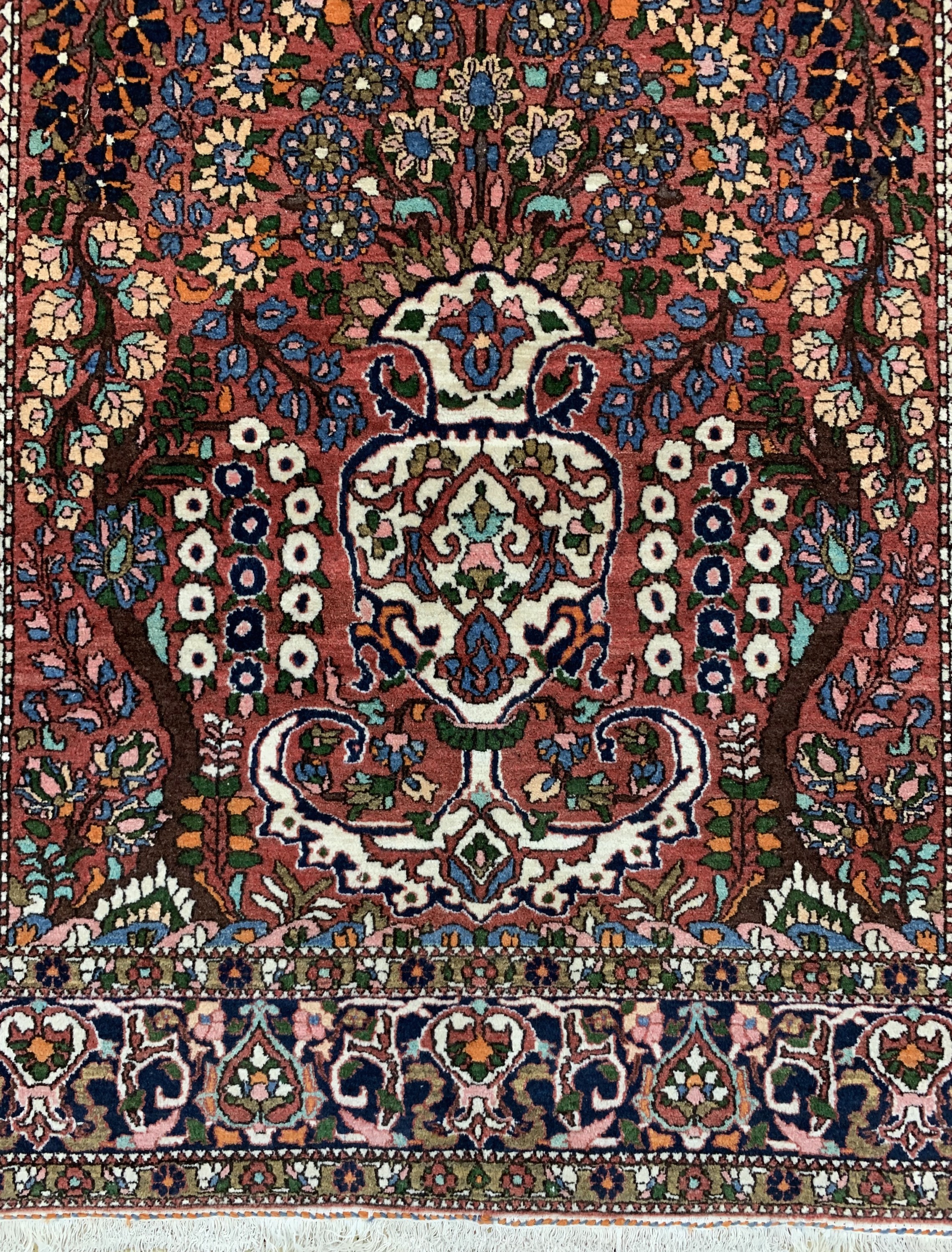 Detail a: Bachtiar alt, Persien, Anfang 20.Jhd, Wolleauf Baumwolle, ca. 214 x 150 cm, EHZ: 2