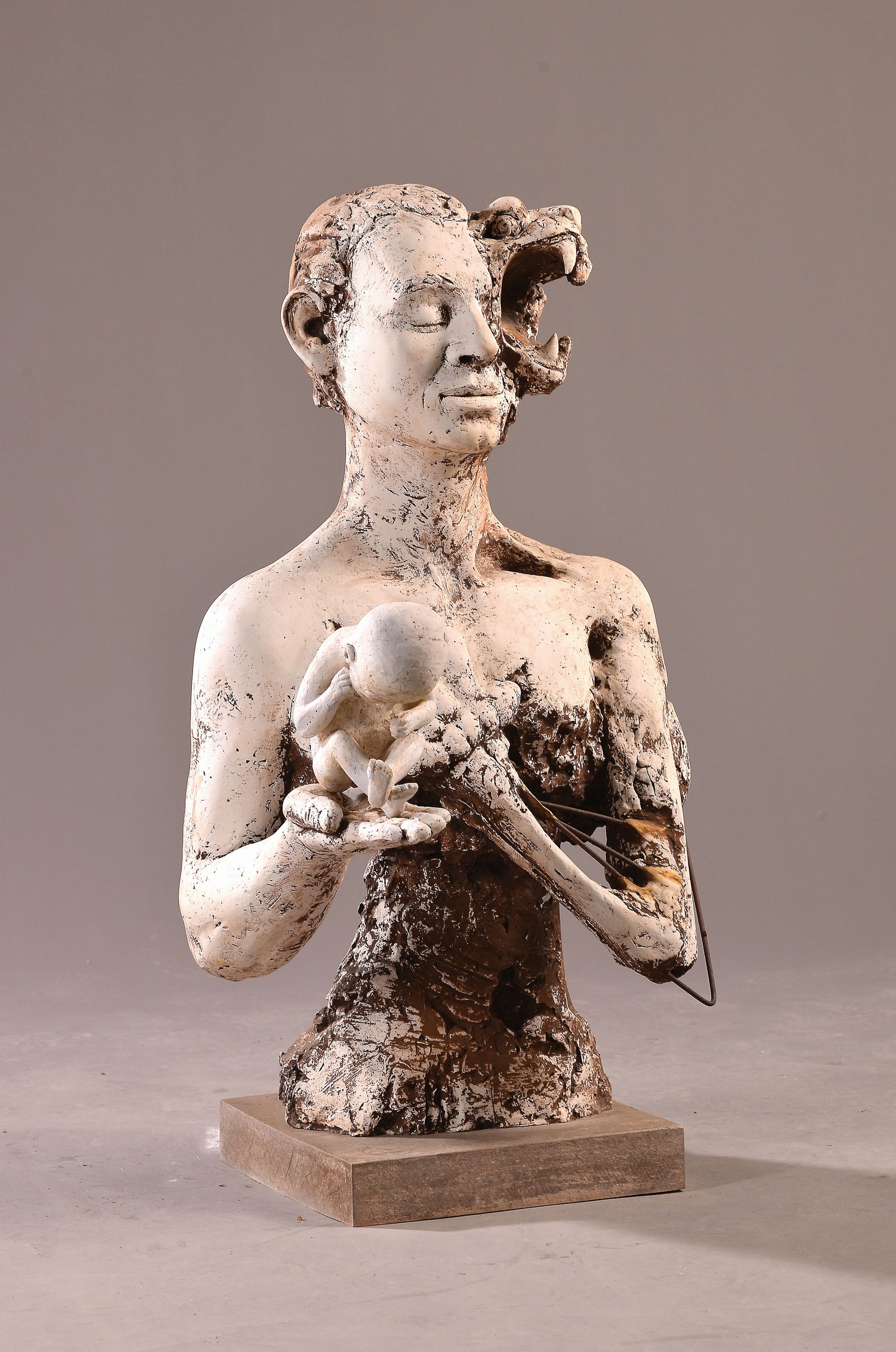 Detail k: Baldur Greiner, geb. 1946, besuchte nach Bildhauer-lehre und Meister- Prüfung zunächst die Werkkunstschule Darmstadt , und studierte dann an der ...