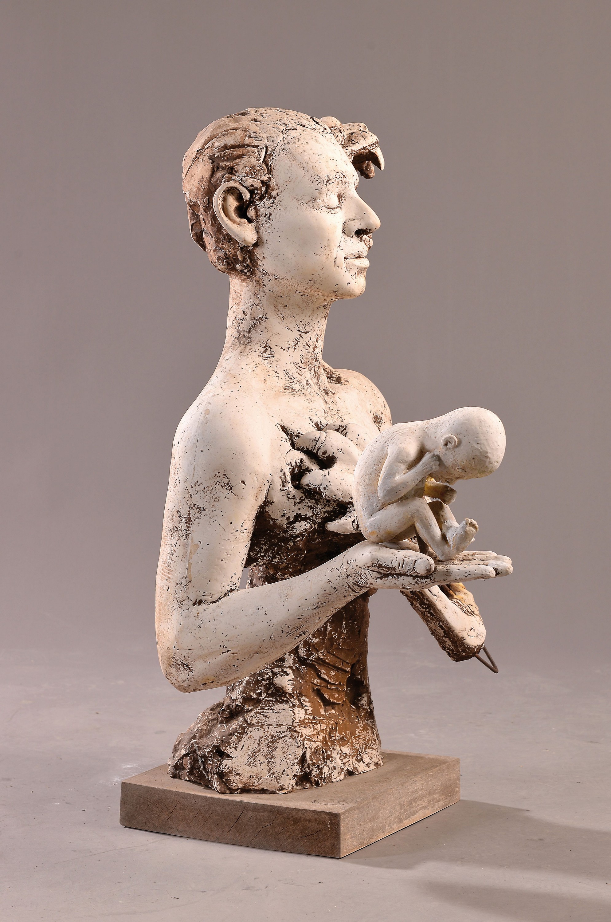Detail n: Baldur Greiner, geb. 1946, besuchte nach Bildhauer-lehre und Meister- Prüfung zunächst die Werkkunstschule Darmstadt , und studierte dann an der ...