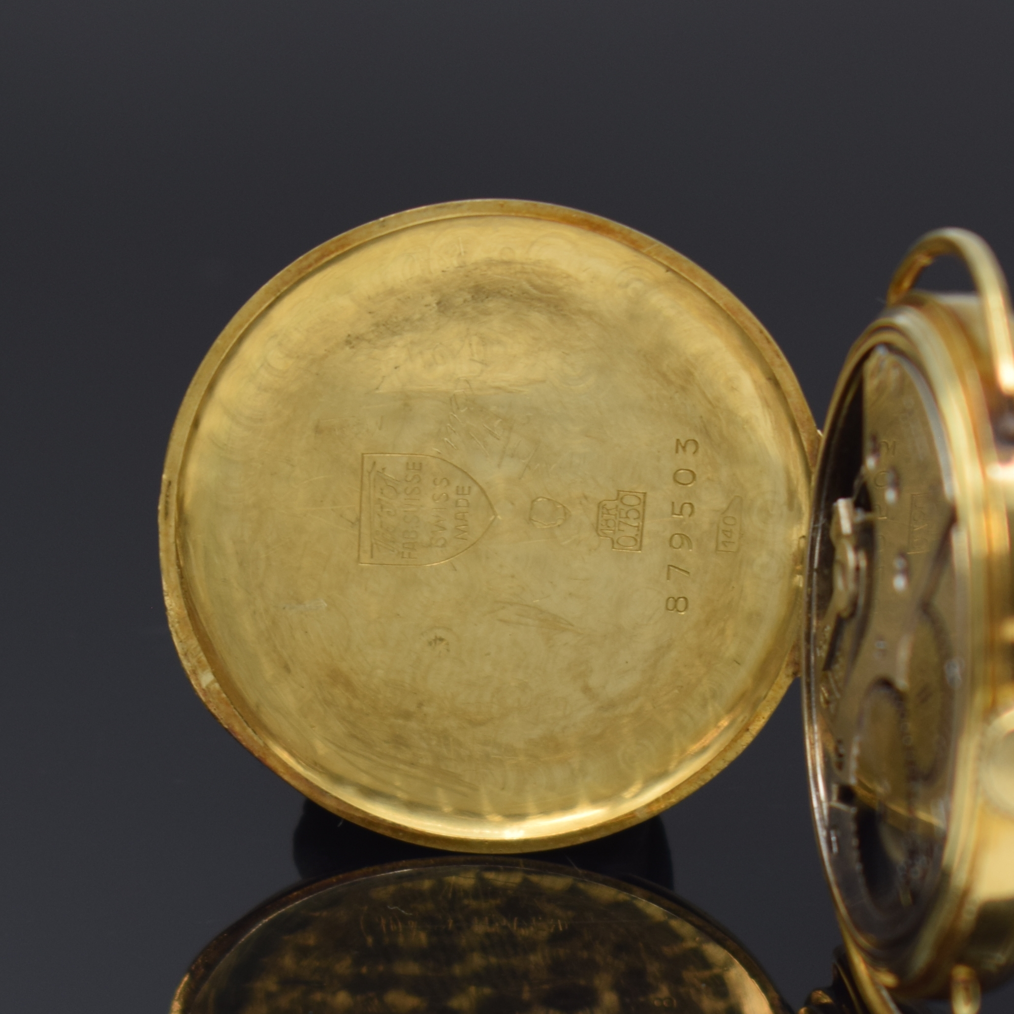 Detail c: TISSOT Antimagnetique Herrenarmbanduhr in GG 750/000, Schweiz um 1938, Handaufzug, Scharnierboden, Glasrand aufgedr., feste Bandanst., silb. ...