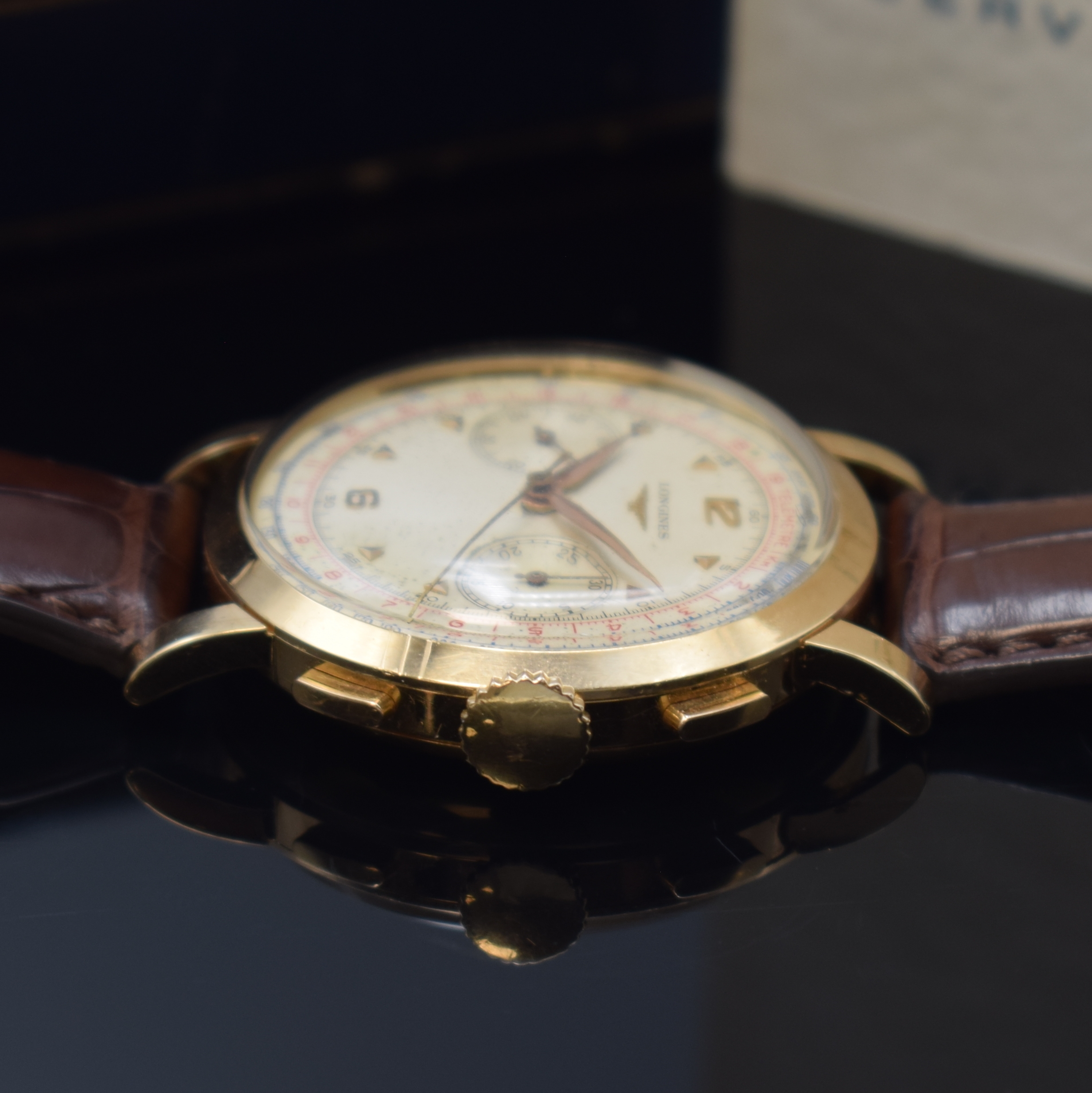 Detail c: LONGINES seltene Herrenarmbanduhr mit Flyback-Chronograph in Rosegold 750/000 Referenz 6234, Schweiz um 1955, Handaufzug, 3-teil. Geh. dell., Boden ...