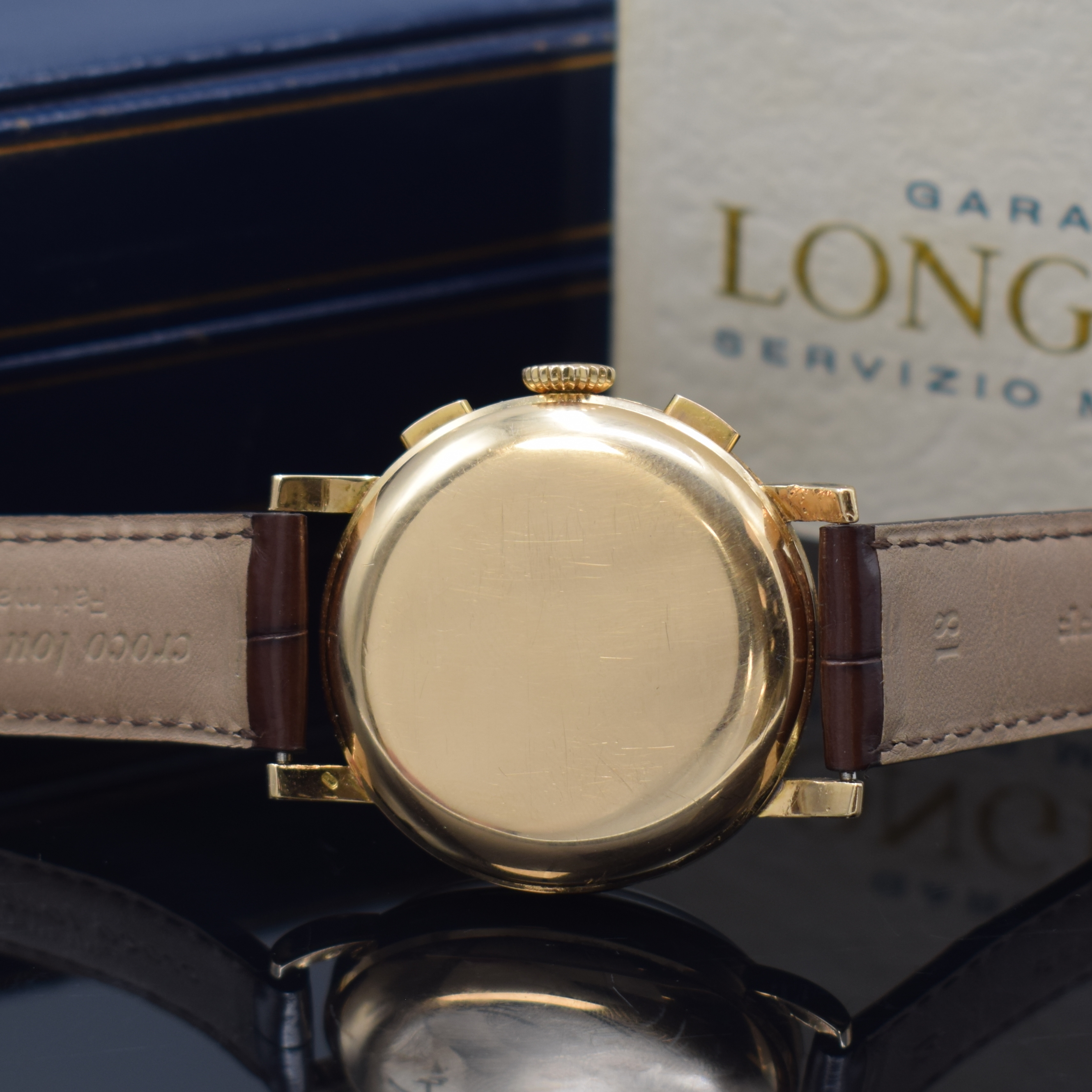 Detail d: LONGINES seltene Herrenarmbanduhr mit Flyback-Chronograph in Rosegold 750/000 Referenz 6234, Schweiz um 1955, Handaufzug, 3-teil. Geh. dell., Boden ...