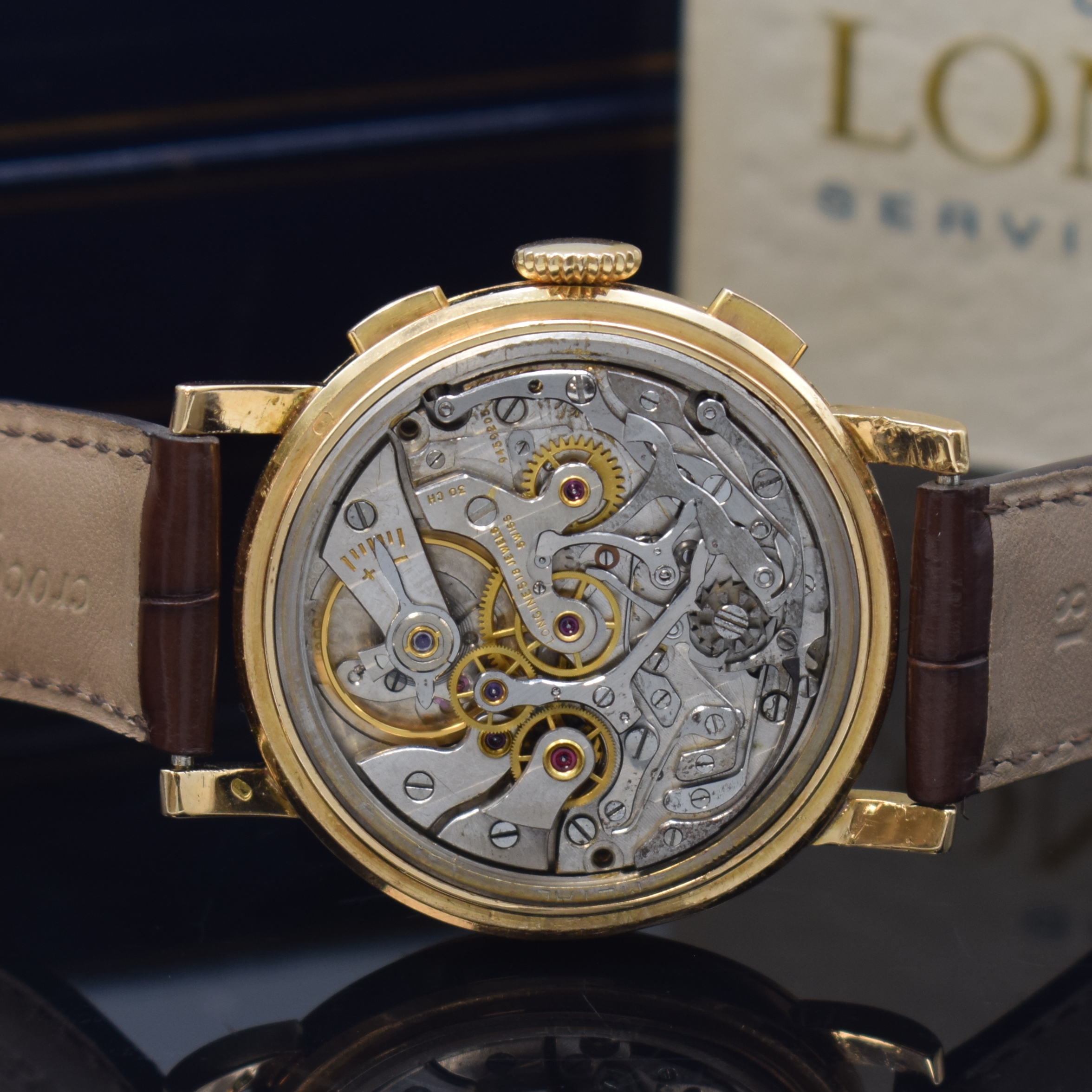 Detail e: LONGINES seltene Herrenarmbanduhr mit Flyback-Chronograph in Rosegold 750/000 Referenz 6234, Schweiz um 1955, Handaufzug, 3-teil. Geh. dell., Boden ...