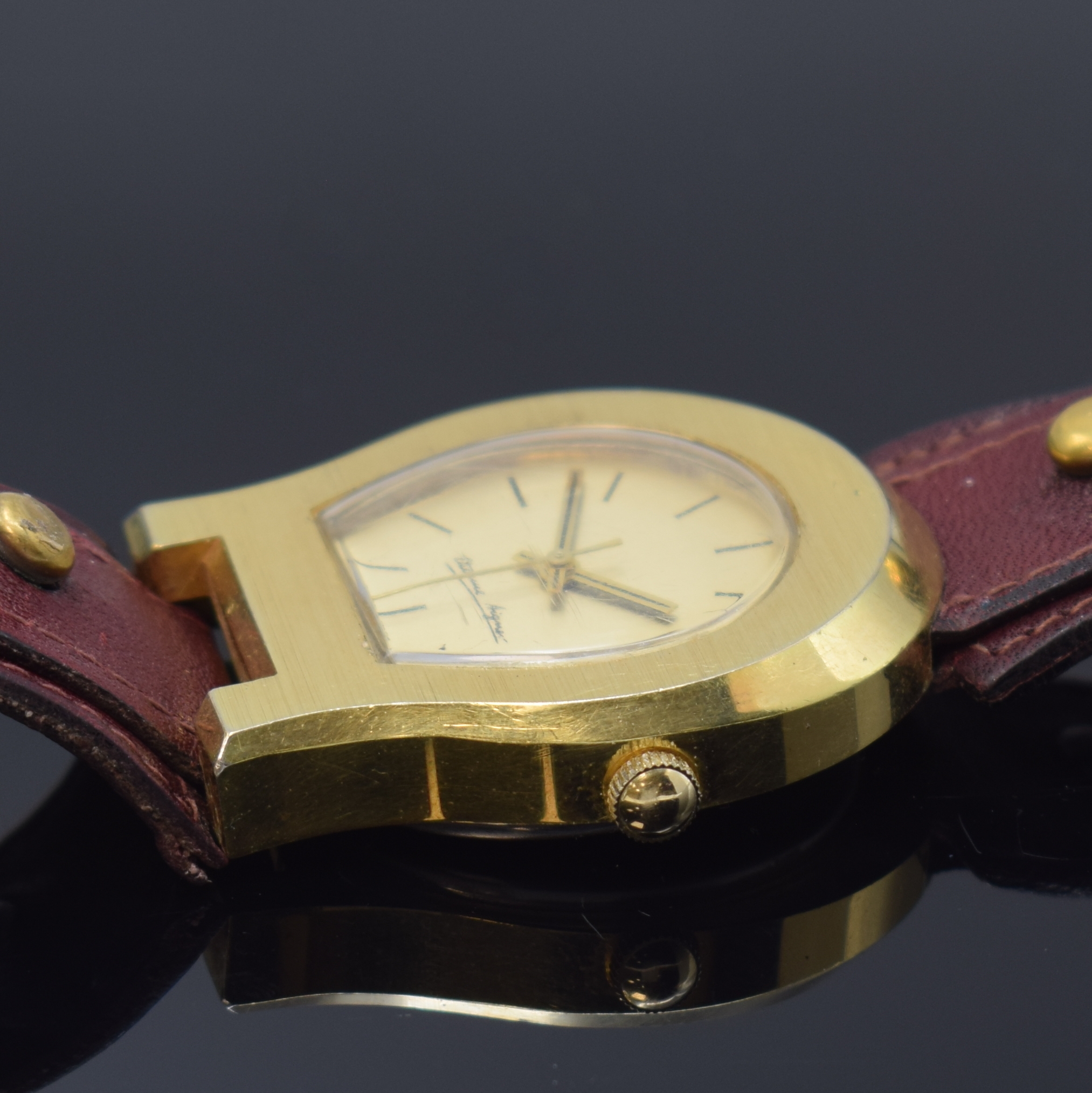 Detail b: ETIENNE AIGNER Herrenarmbanduhr sogenanntes Hufeisen, Automatik, Schweiz um 1980, verg. Geh. inkl. Lederband m. orig. Dornschl., Edelstahlboden ...