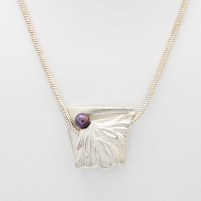 Image Anhänger mit Süßwasserzuchtperle an Kette, 925er Silber, auberginefarb. ...