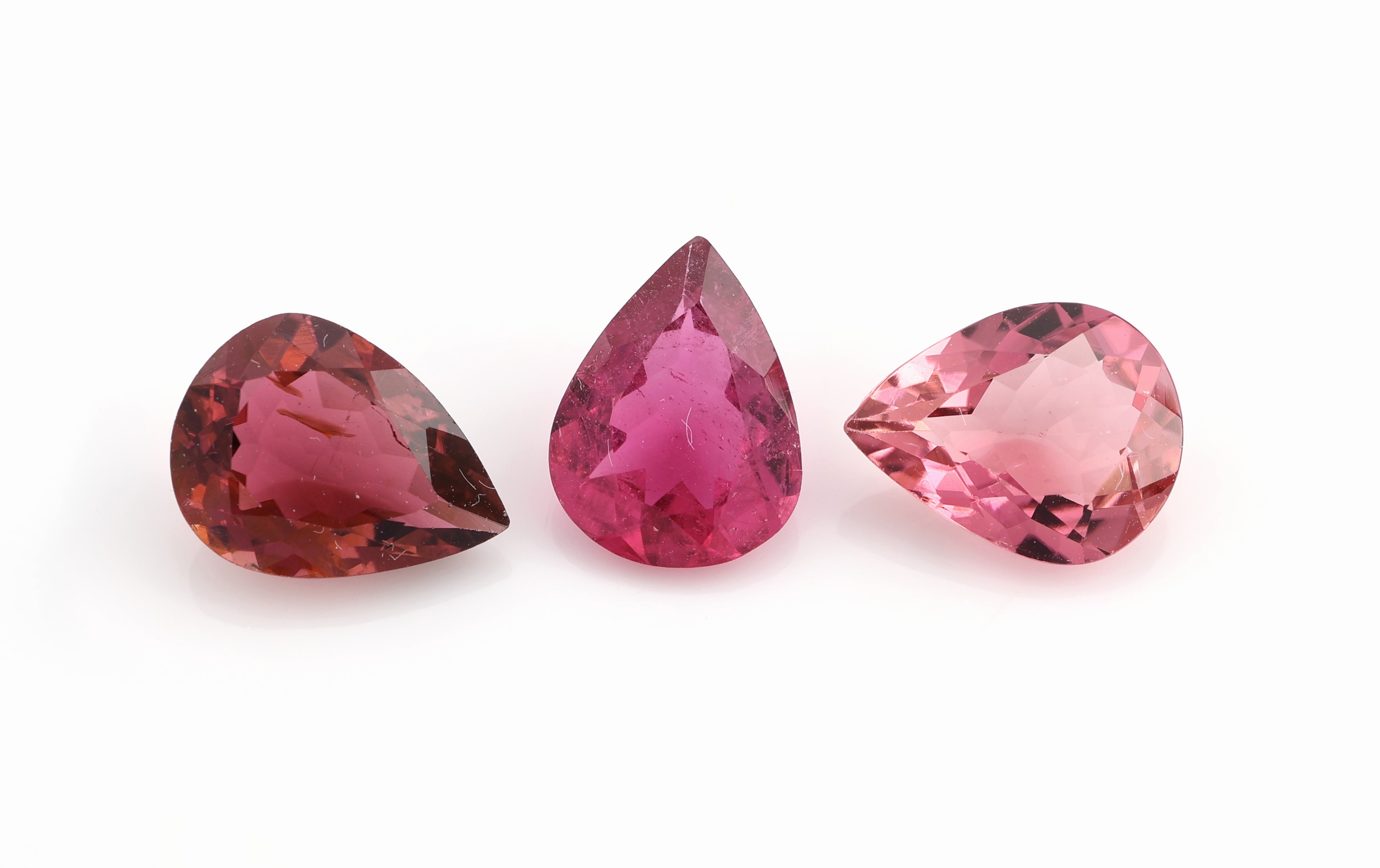 Detail a: Lot 10 lose Turmaline, zus. ca. 8.4 ct, facett. Tropfenschliff, in versch. Größen und Farbnuancen