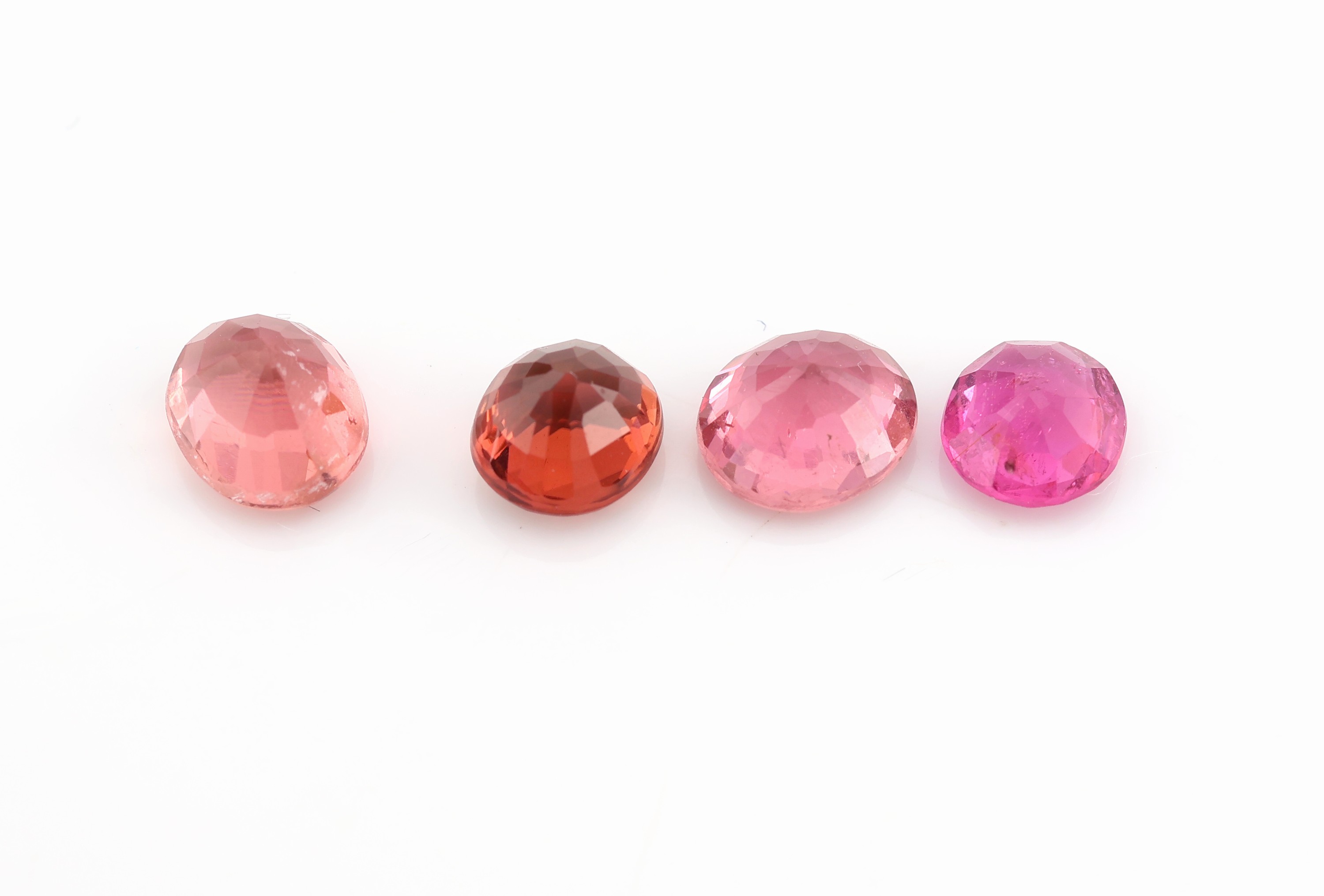 Detail a: Lot 39 lose Turmaline zus. ca. 18.0 ct, in versch. Formen, Größen und Farbnuancen