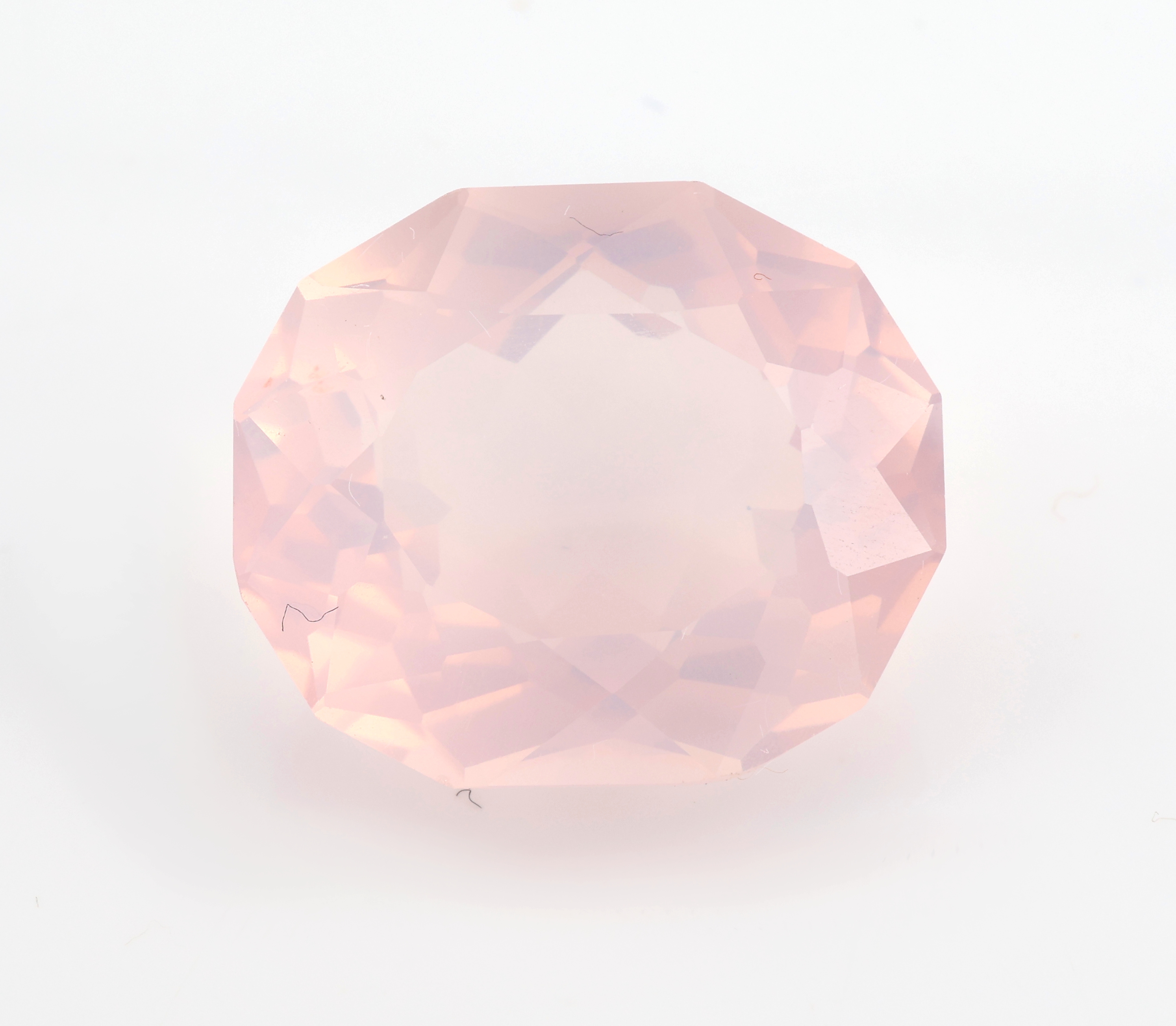 Detail a: Konvolut 4 lose Rosenquarze: 1 x ca. 13.1 ct, Light Pink, ovalfacett., ca. 20.6 x 17.6 x 11.5 mm; 1 x ca. 17.44 ct, Light Pink, ovalfacett., ca. ...