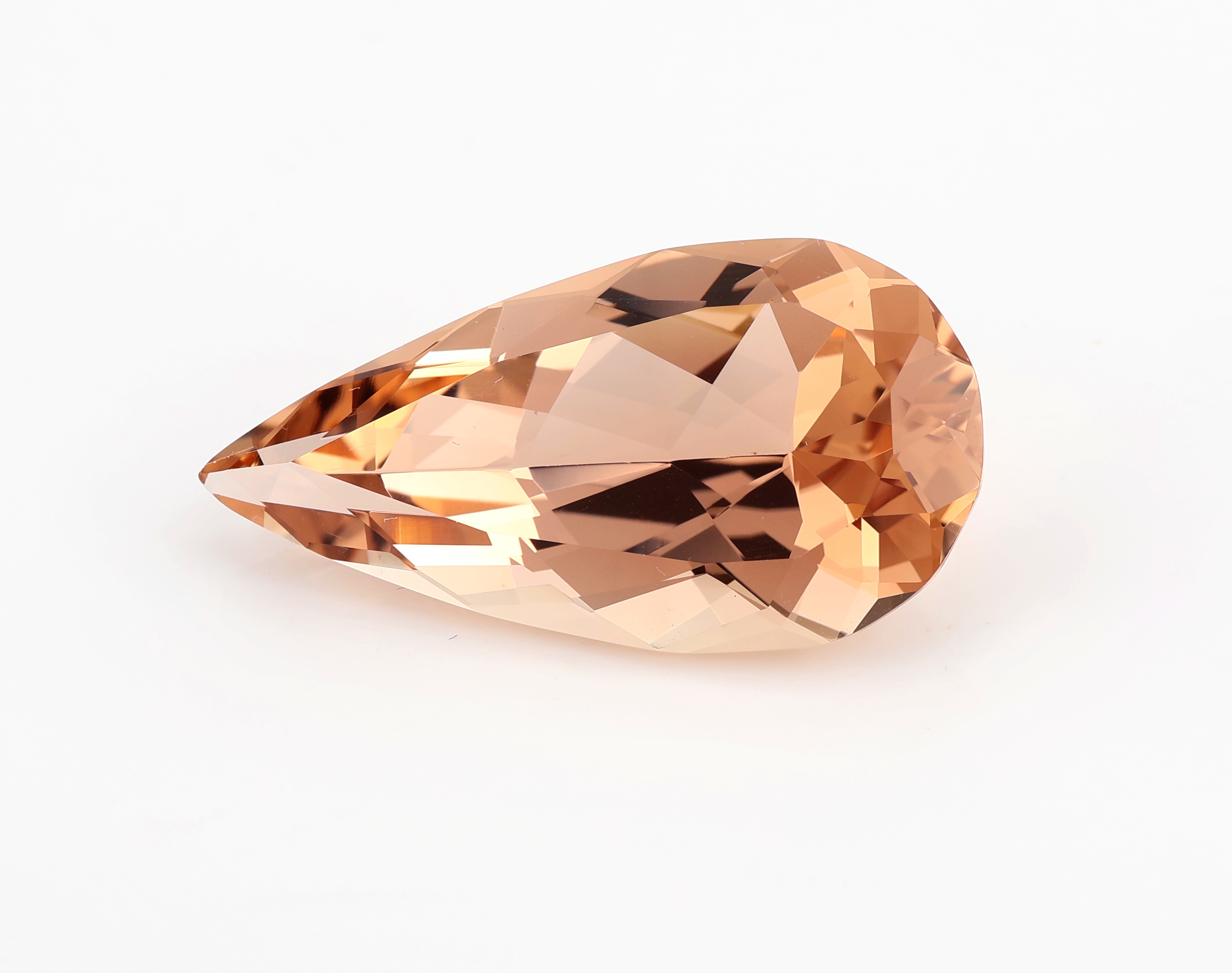 Detail a: Loser Imperial Topas ca. 33.2 ct, facett. Tropfen, Light Reddish Orange, ca. 31.1 x 16.1x 10.5 mm