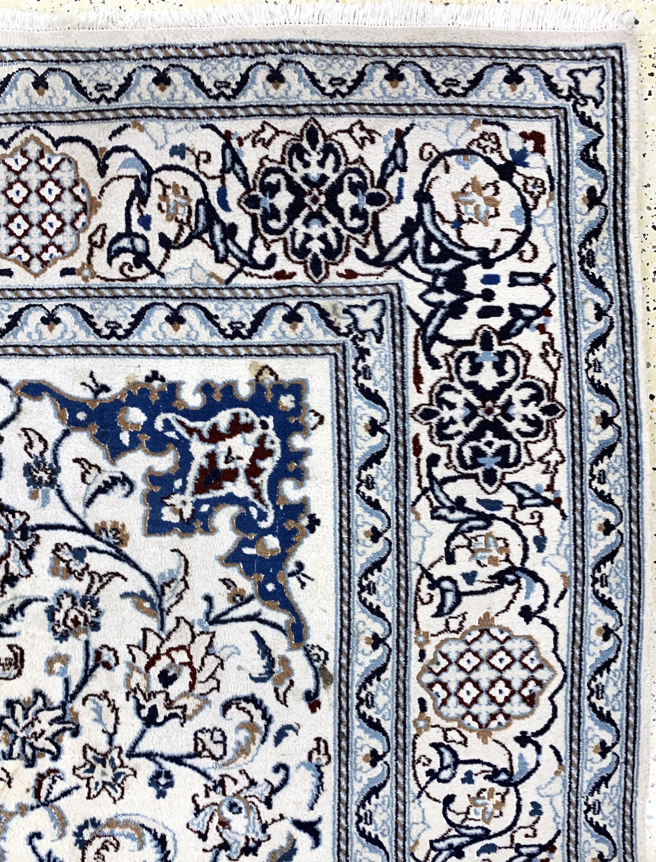Detail e: Nain, Persien, Ende 20.Jhd, Wolle auf Baumwolle, ca. 236 x 244 cm, EHZ: 2