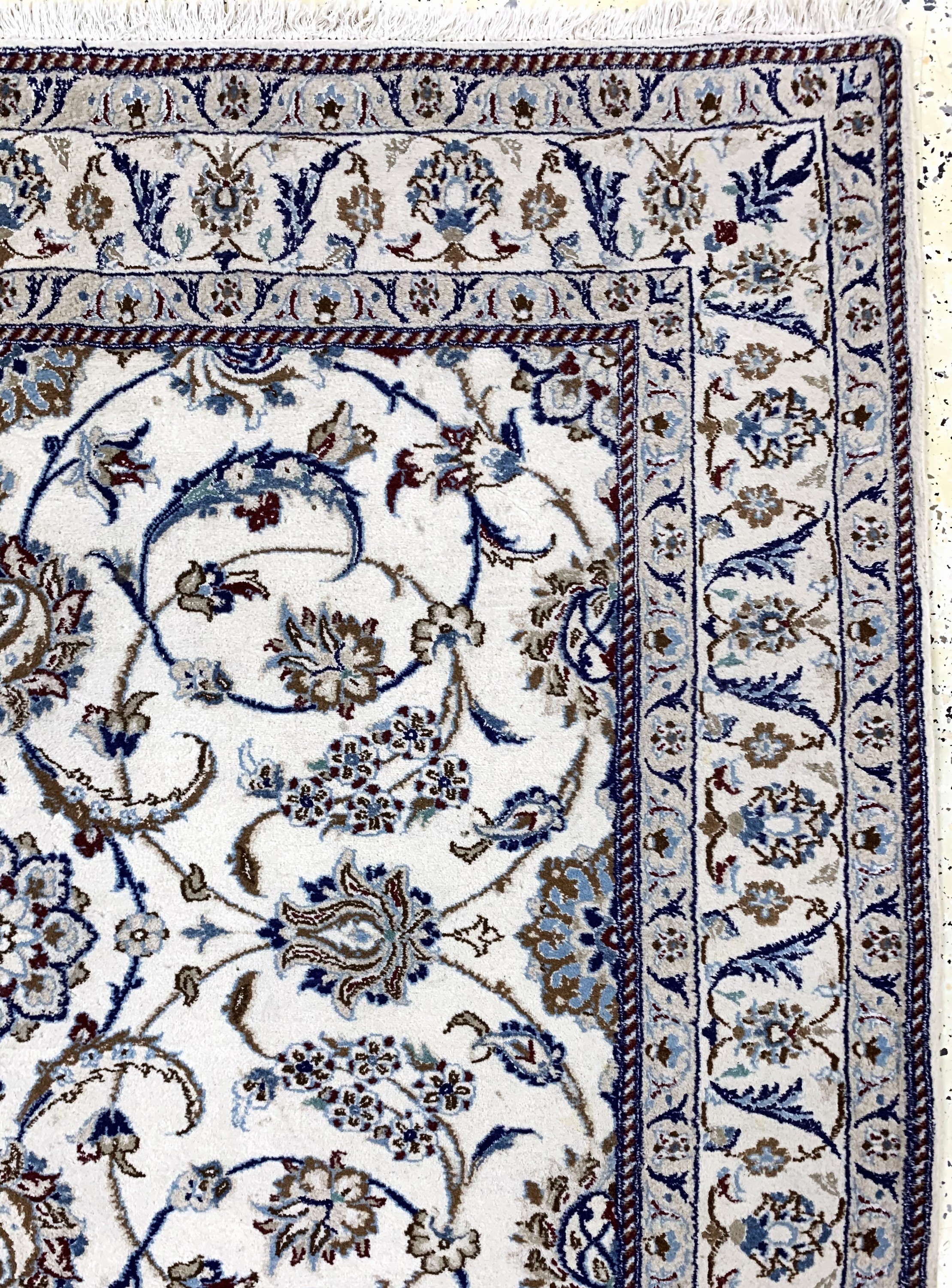 Detail e: Nain fein(9 La), Persien, Ende 20.Jhd, Korkwolle mit Seide, ca. 250 x 160 cm, EHZ: 2