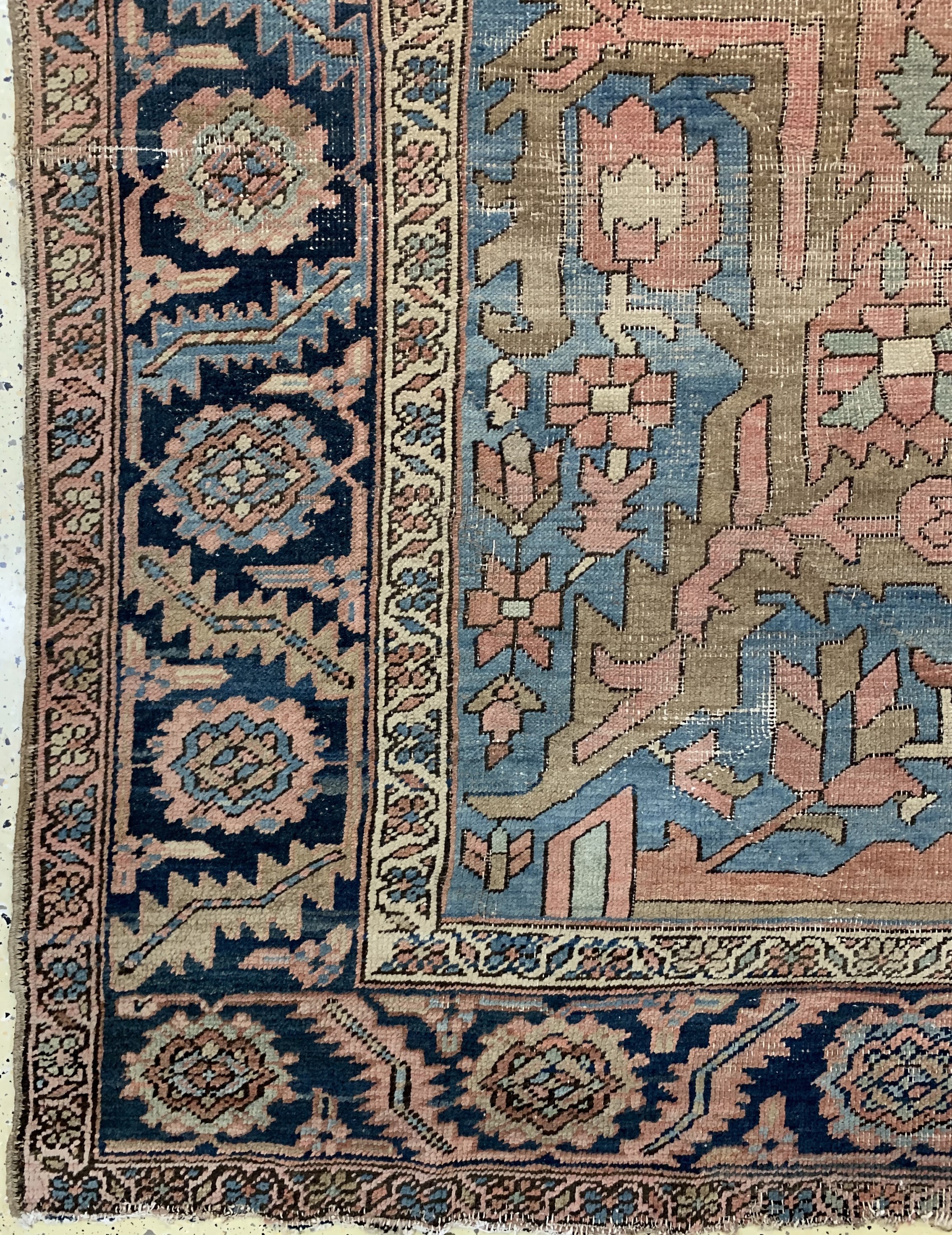 Detail b: Antiker Heriz, Persien, 19.Jhd, Wolle auf Baumwolle, ca. 360 x 255 cm, EHZ: 3-4