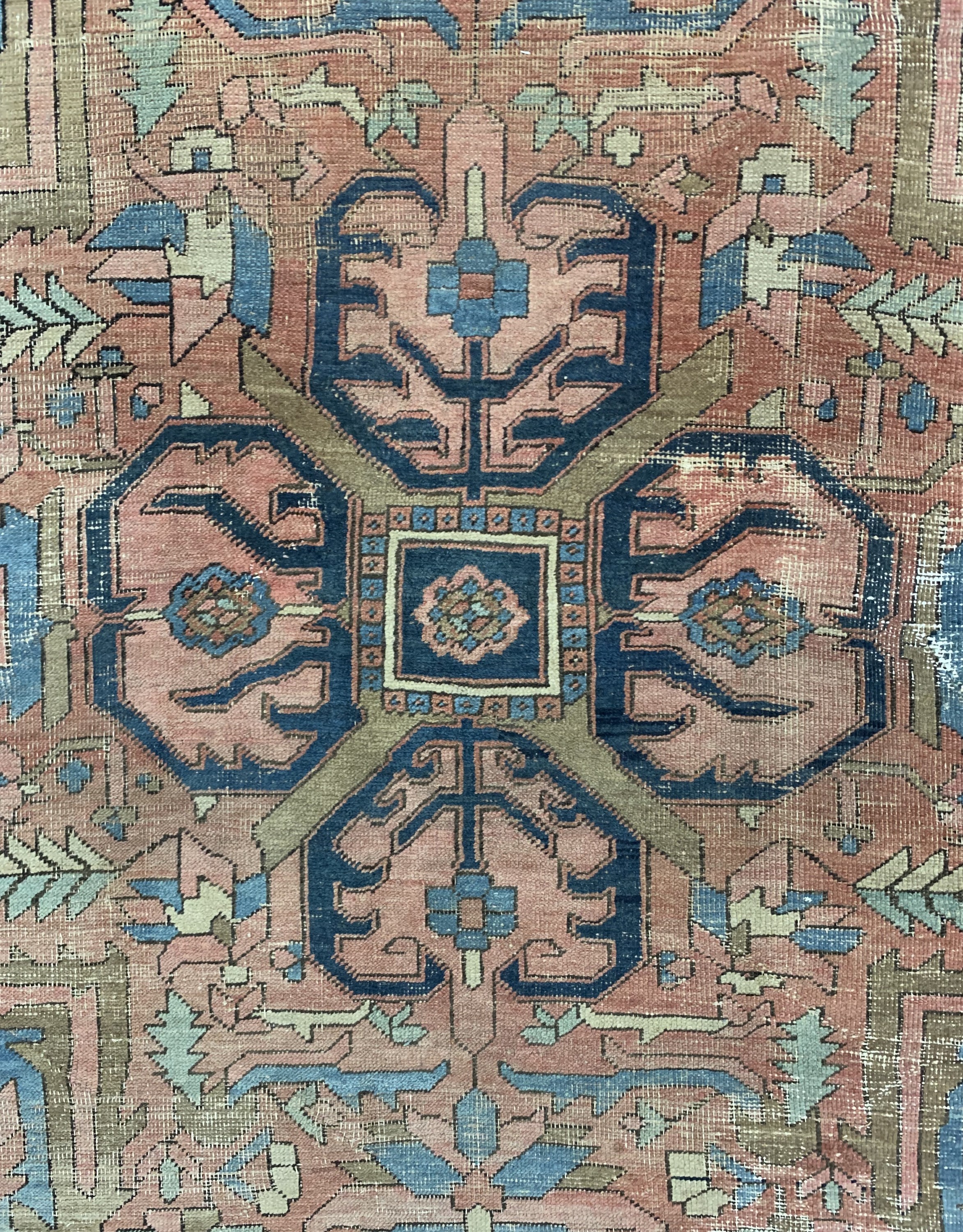 Detail c: Antiker Heriz, Persien, 19.Jhd, Wolle auf Baumwolle, ca. 360 x 255 cm, EHZ: 3-4