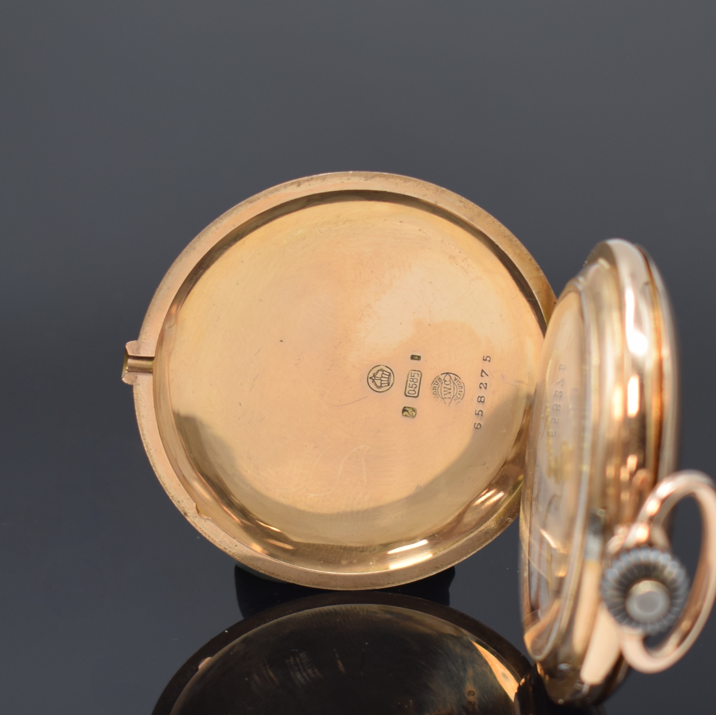 Detail a: IWC Savonette Herrentaschenuhr in RoseG 585/000, Schweiz um 1914, glattes 3 Deckel Goldgeh. dell., ?-Goutte-Schlösse, Sprungdeckel mit ...