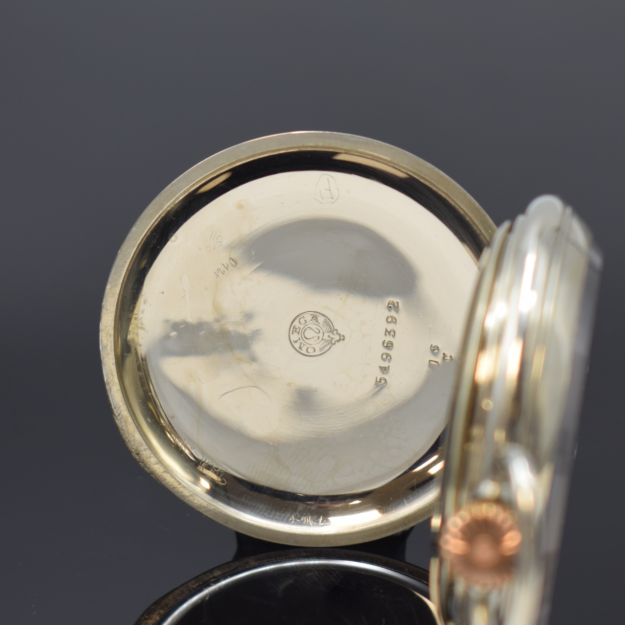 Detail b: OMEGA / F. JENSEN offene Herrentaschenuhr, Schweiz um 1910, Nickelgeh., Emailzifferbl. m. fetten röm. Std. l. riss., gebl. Zeiger, kl. Sek., Werk ...