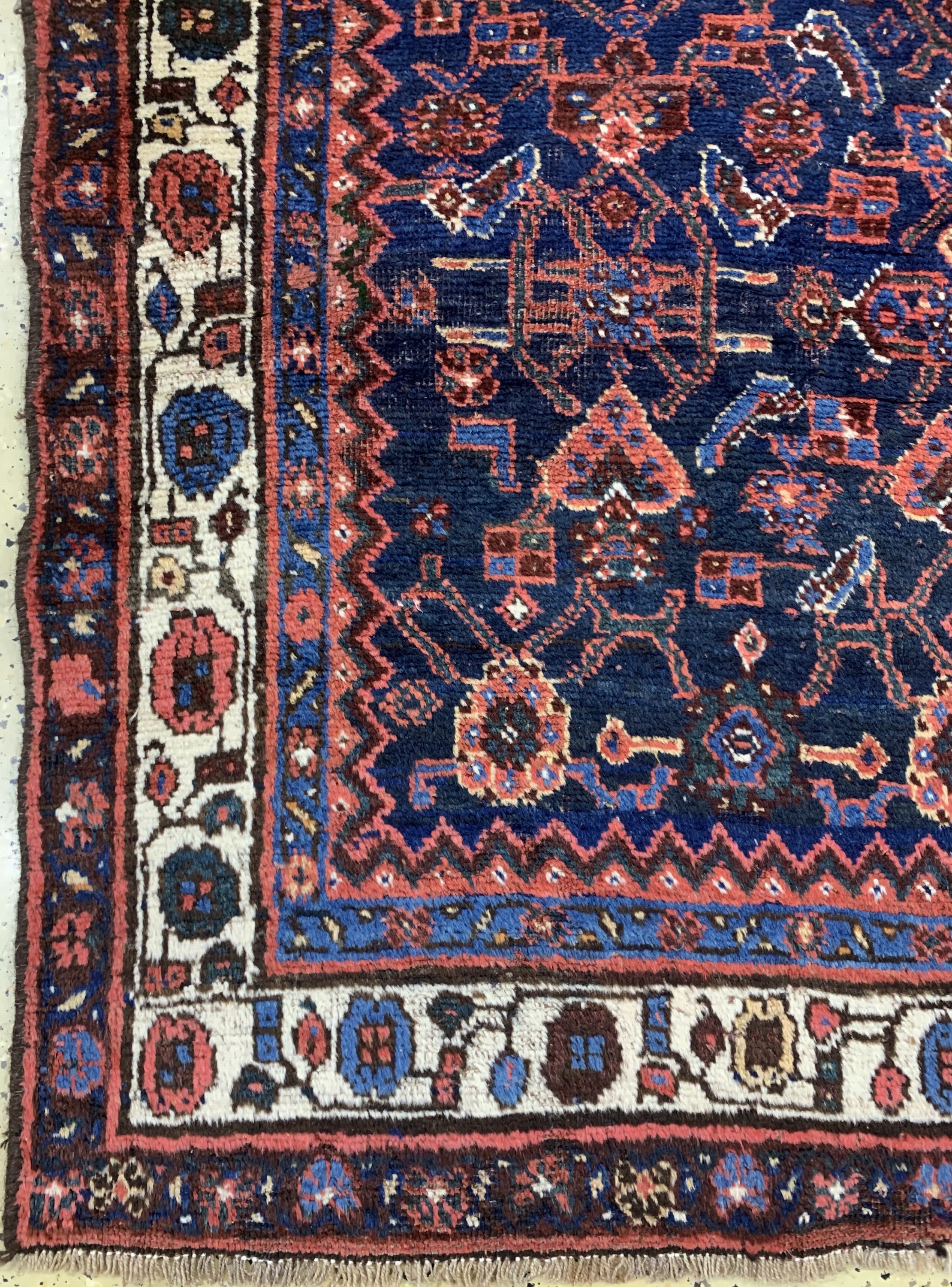 Detail b: Antiker Hamadan, Persien, 19.Jhd, Wolle aufBaumwolle, ca. 200 x 130 cm, EHZ: 2-3