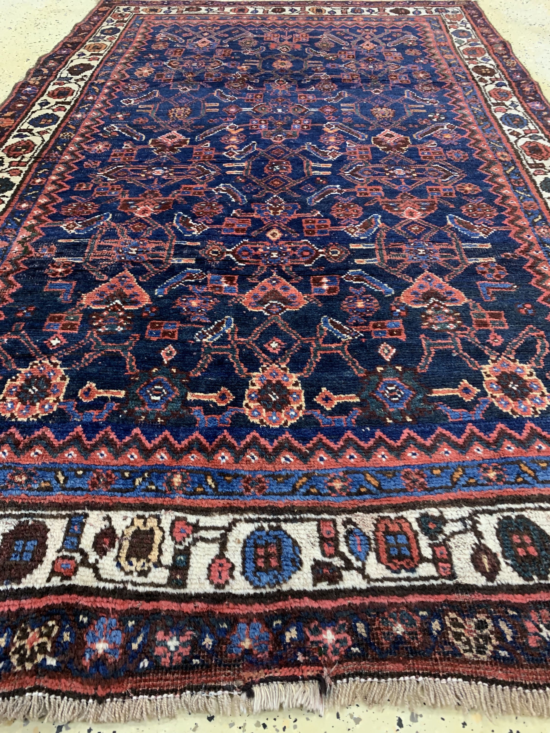 Detail e: Antiker Hamadan, Persien, 19.Jhd, Wolle aufBaumwolle, ca. 200 x 130 cm, EHZ: 2-3