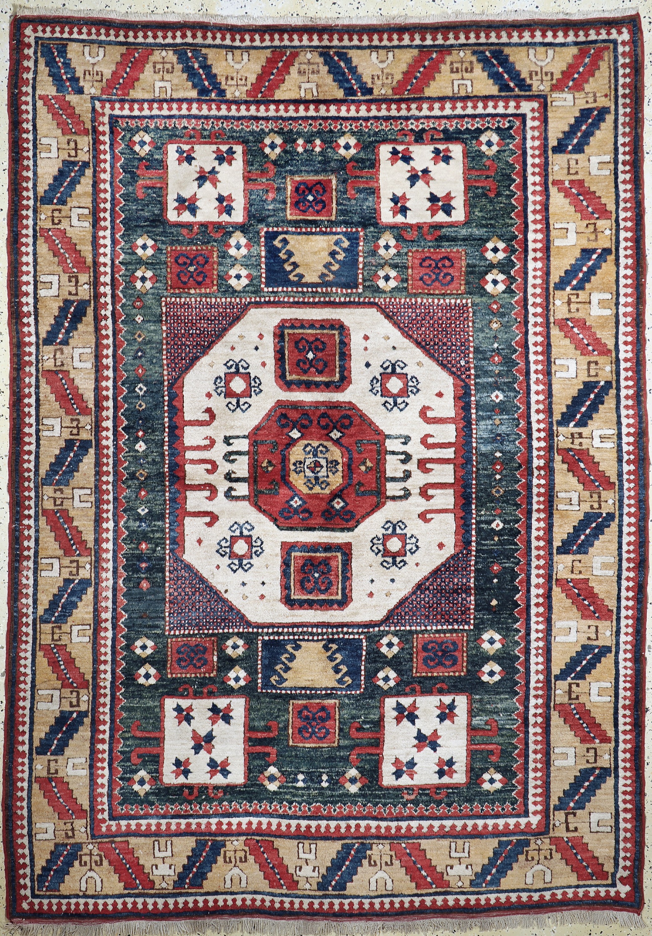 "Karachoph"Kazak antik, Kaukasus, Ende 19.Jhd, Wolle auf Wolle, ca. 245 x 180 cm, EHZ: 2 (fachkundig restauriert)