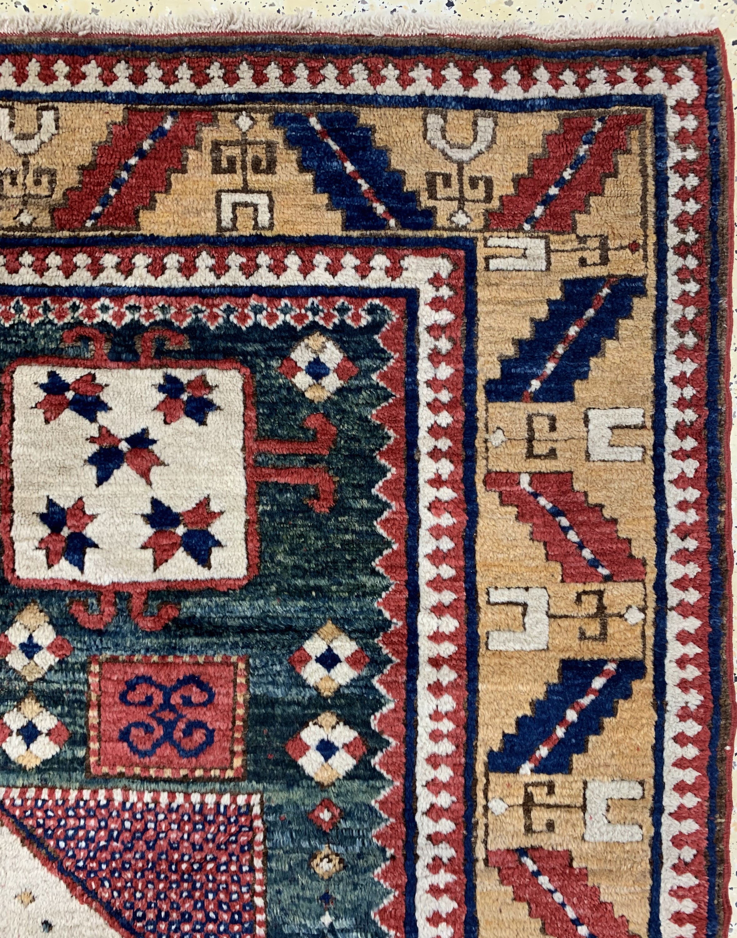 Detail e: "Karachoph"Kazak antik, Kaukasus, Ende 19.Jhd, Wolle auf Wolle, ca. 245 x 180 cm, EHZ: 2 (fachkundig restauriert)