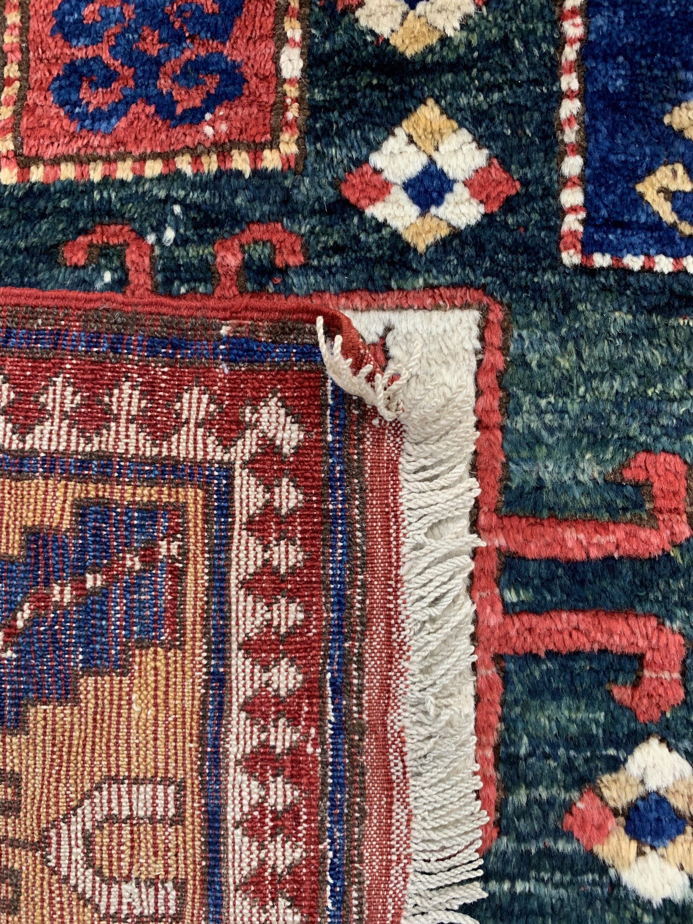 Detail h: "Karachoph"Kazak antik, Kaukasus, Ende 19.Jhd, Wolle auf Wolle, ca. 245 x 180 cm, EHZ: 2 (fachkundig restauriert)