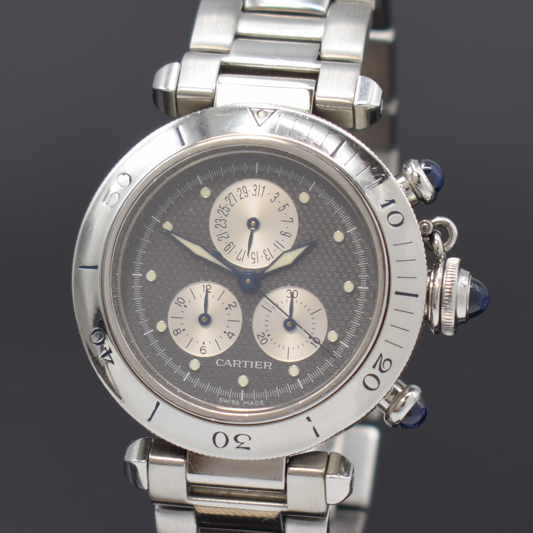 Detail a: CARTIER Pasha Armbandchronograph Referenz 1352, Schweiz um 1999, Edelstahlgeh. inkl. Gliederband m. dopp. Faltschl., Boden 8-fach verschr., Krone ...