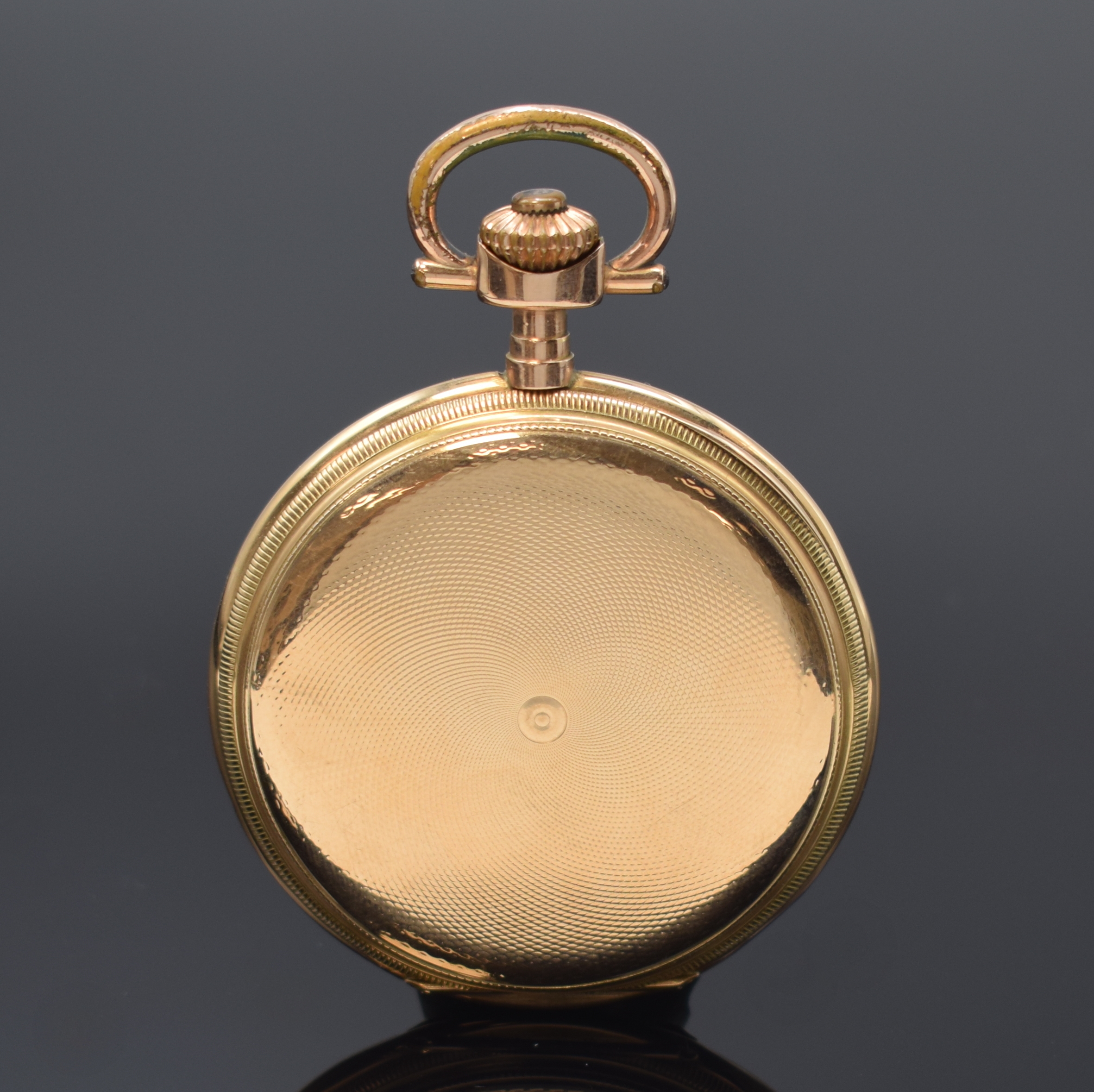Detail c: TAVANNES Savonette Herrensavonette in GG 585/000, Schweiz um 1910, guill. 3-Deckel Goldgeh., Sprungdeckel mit freiem Monogrammspiegel, Emailzifferbl. ...