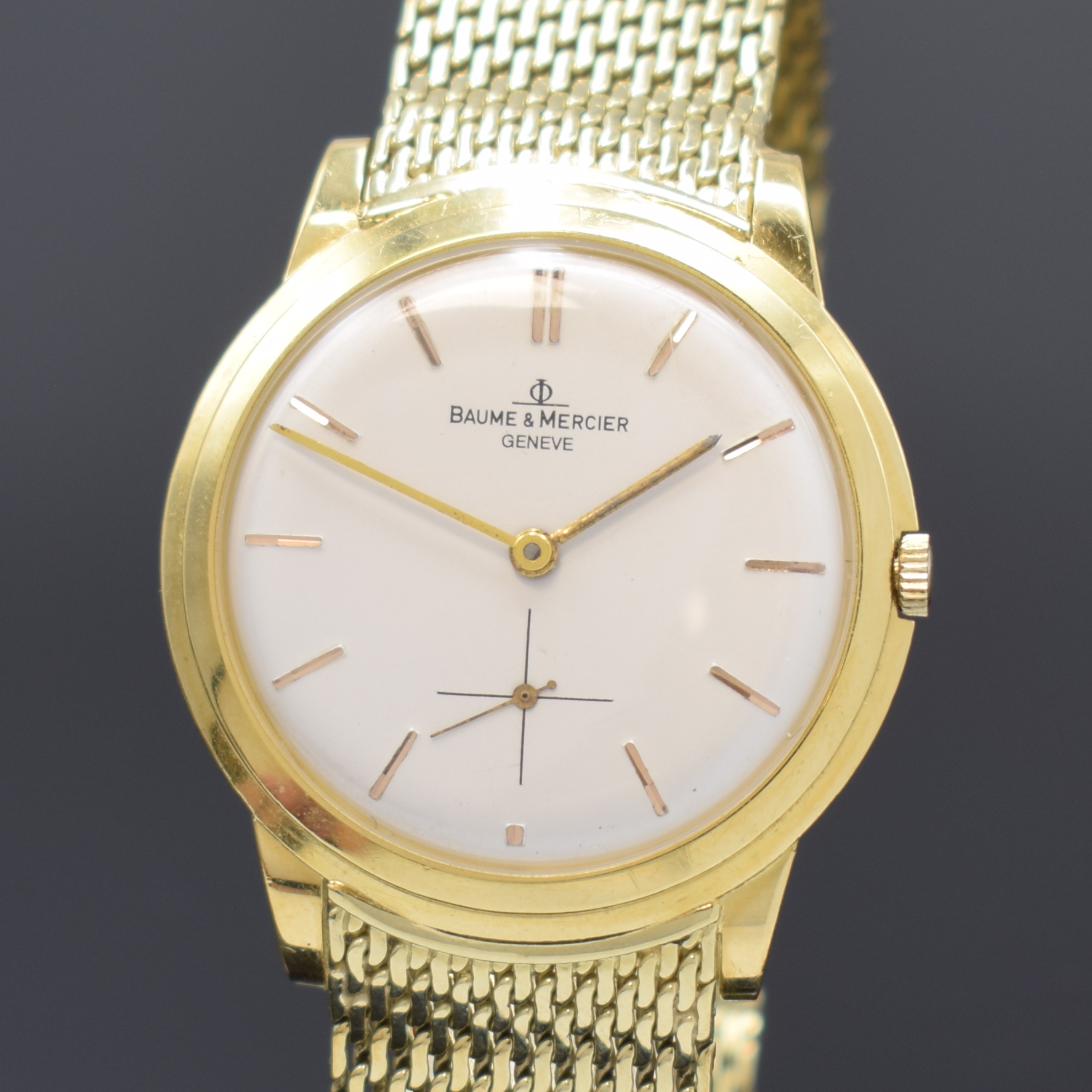 Detail a: BAUME & MERCIER Armbanduhr in GG 750/000 Referenz 3552 an neutralem GG 585/000 Band, Handaufzug, Schweiz um 1960, 3-teil. Geh., Boden und Glasrand ...