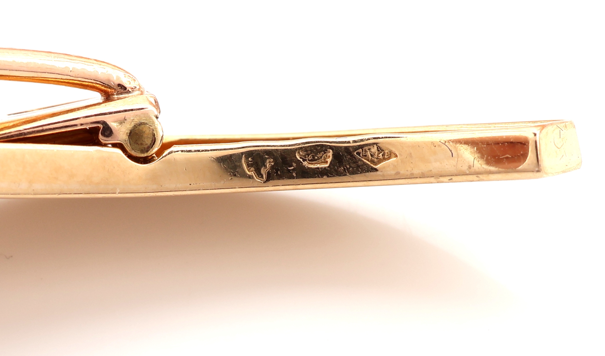 Detail a: 18 kt Gold/Platin VAN CLEEF & ARPELS Diamant- Brosche, GG 750/000 und Platin, Meistermarke LB mit Anker, wohl Leon Bouissiere, Catres, bez. Van ...