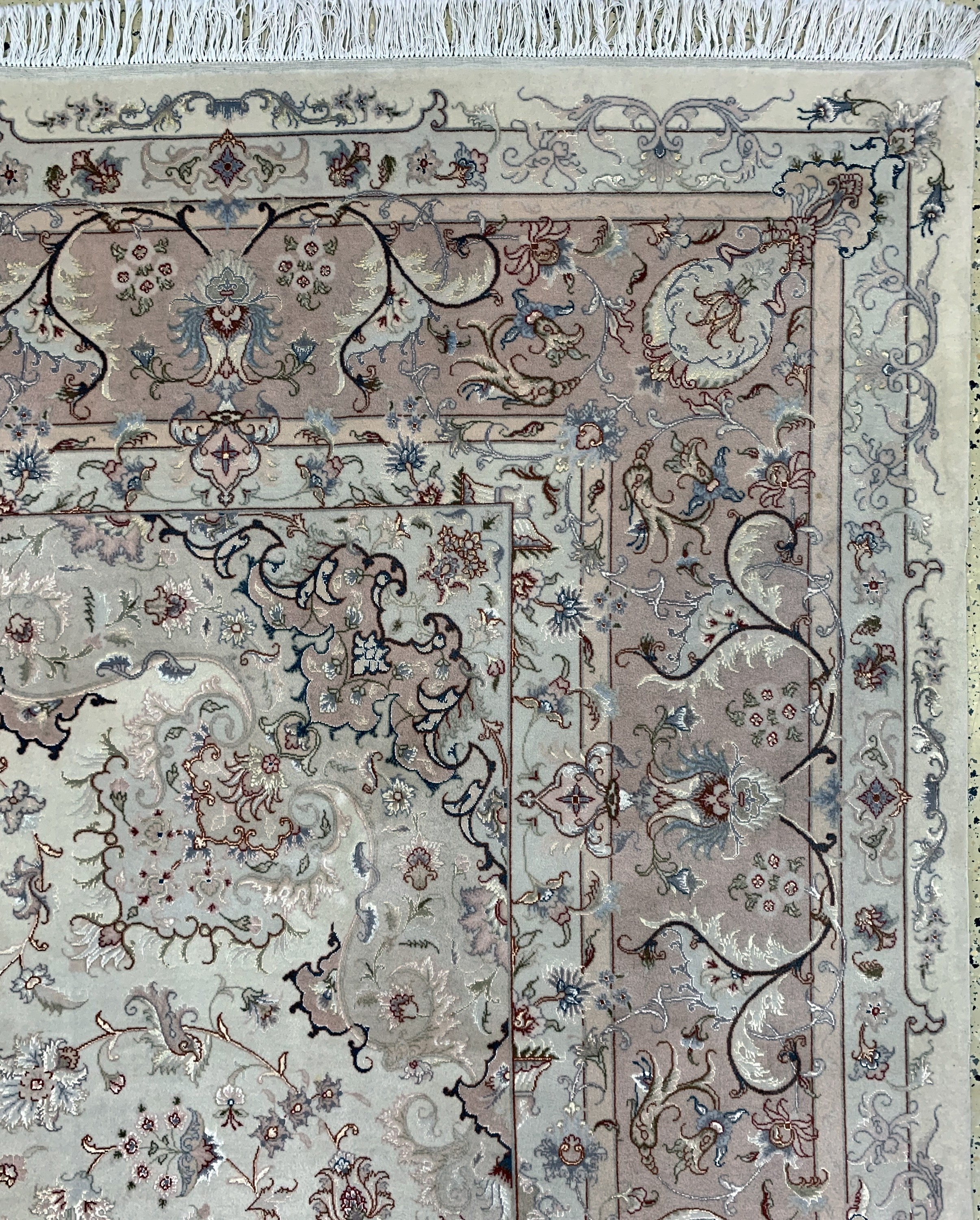 Detail f: Täbriz fein(50 Raj), Persien, Ende 20.Jhd, Korkwolle mit Seide, ca. 404 x 300 cm, ca. 500.000 Kn/qm, EHZ: 2