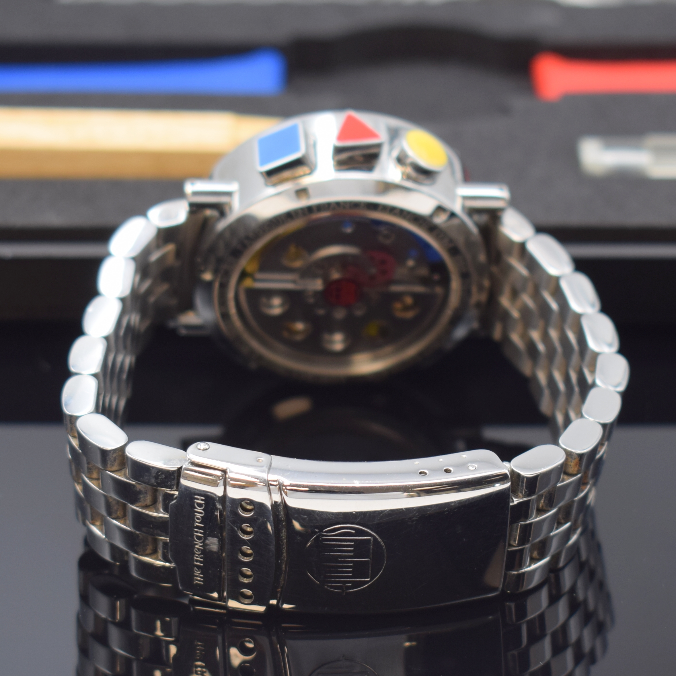 Detail b: ALAIN SILBERSTEIN Krono Bauhaus auf 500 Stück limitierter Armbandchronograph, Schweiz / Frankreich um 1995, verschr. Edelstahlgeh. inkl. orig. ...
