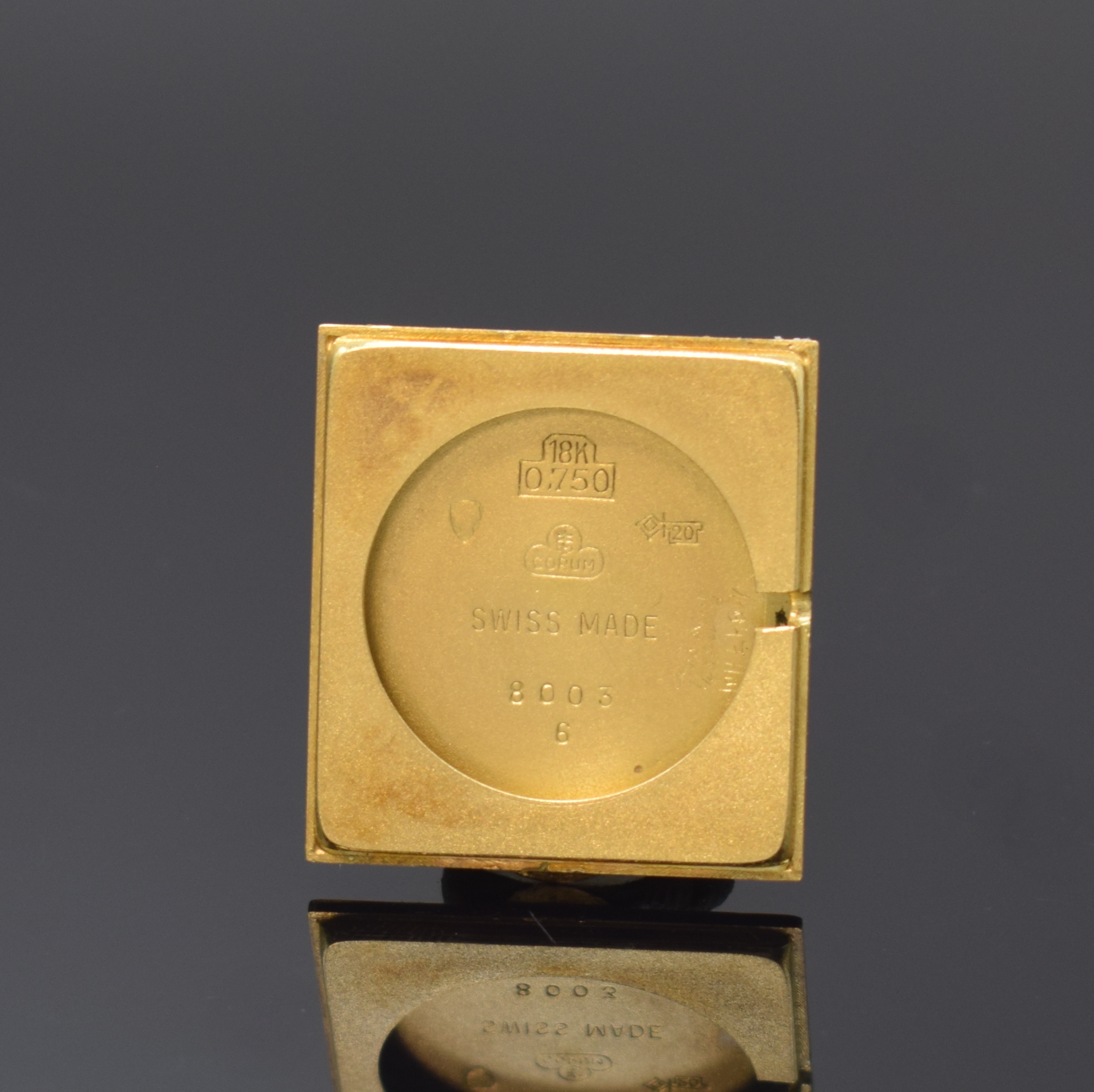 Detail e: CORUM Damenarmbanduhr in GG 750/000 Referenz 8003, Schweiz um 1970, Handaufzug, 2-tlg. Geh., Boden aufgedr., verd. Bandanst., schwarzes Zifferbl. m. ...