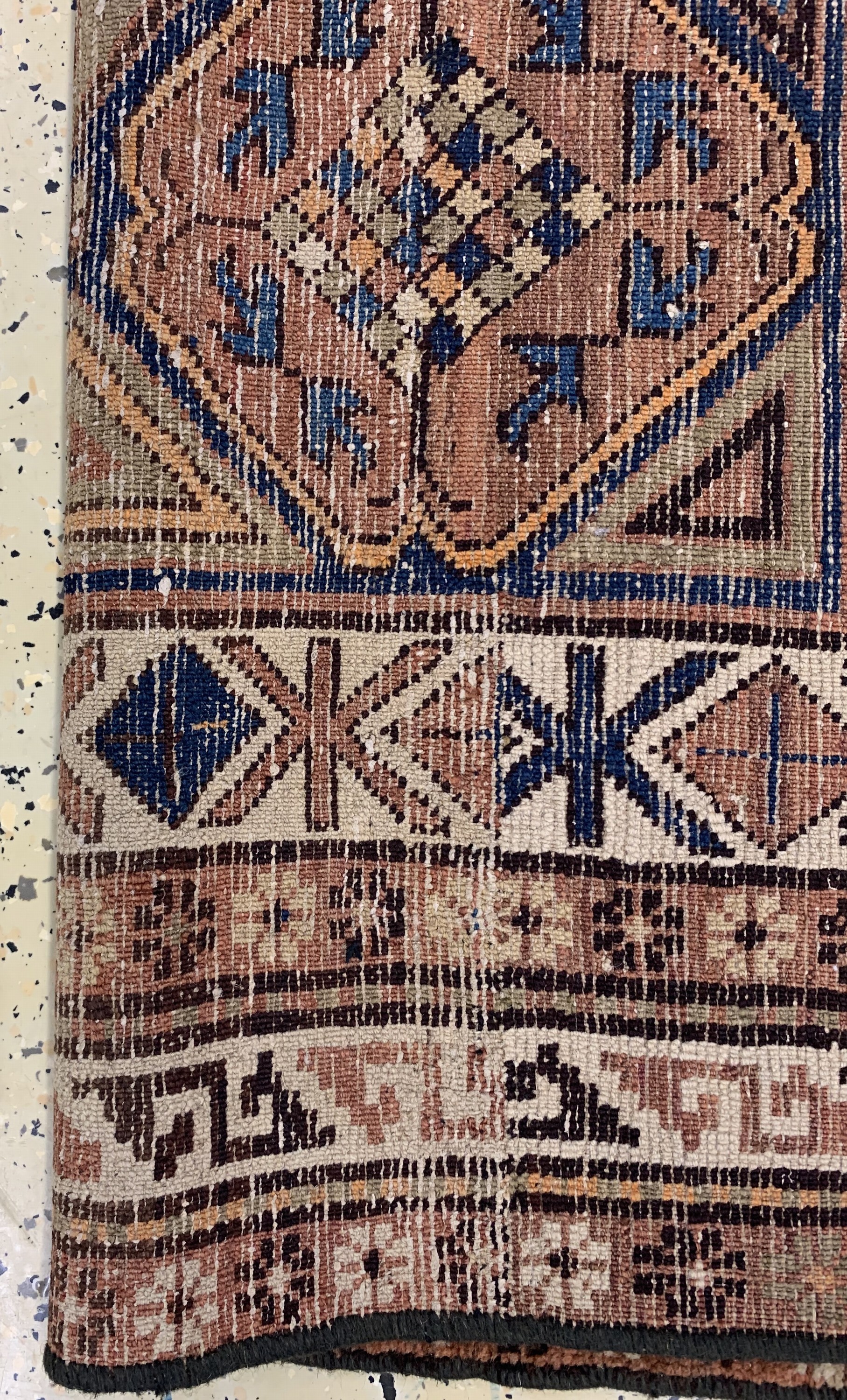 Detail e: Antiker Karabagh, Kaukasus, um 1900, Wolle auf Wolle, ca. 103 x 115 cm, EHZ: 2-3, (zusammengesetzt)