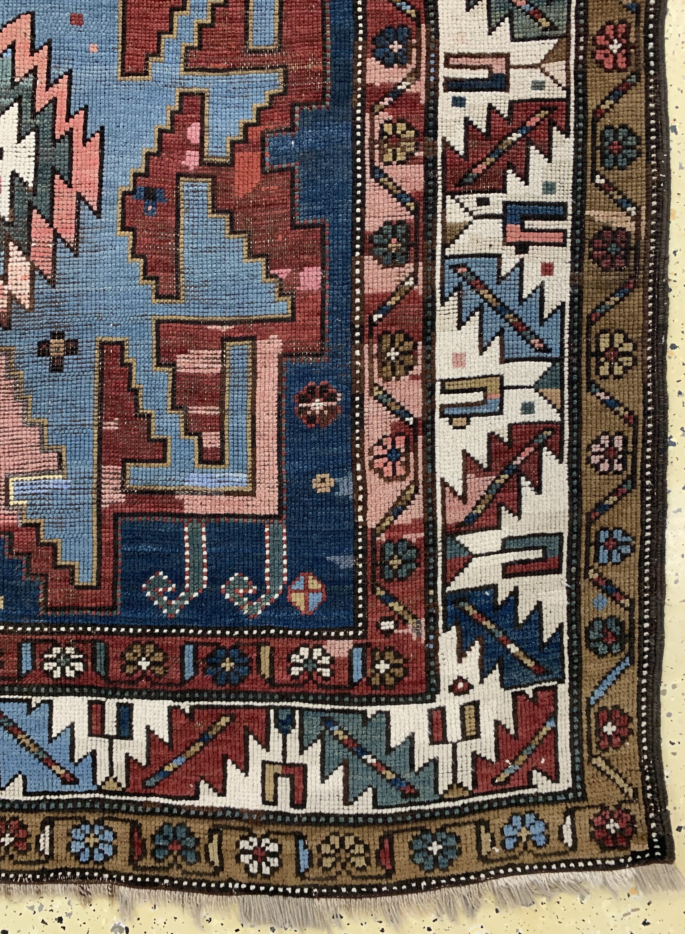Detail a: Antiker Kazak, Kaukasus, um 1900, Wolle aufWolle, ca. 277 x 133 cm, EHZ: 3, (alte Restaurierungen)