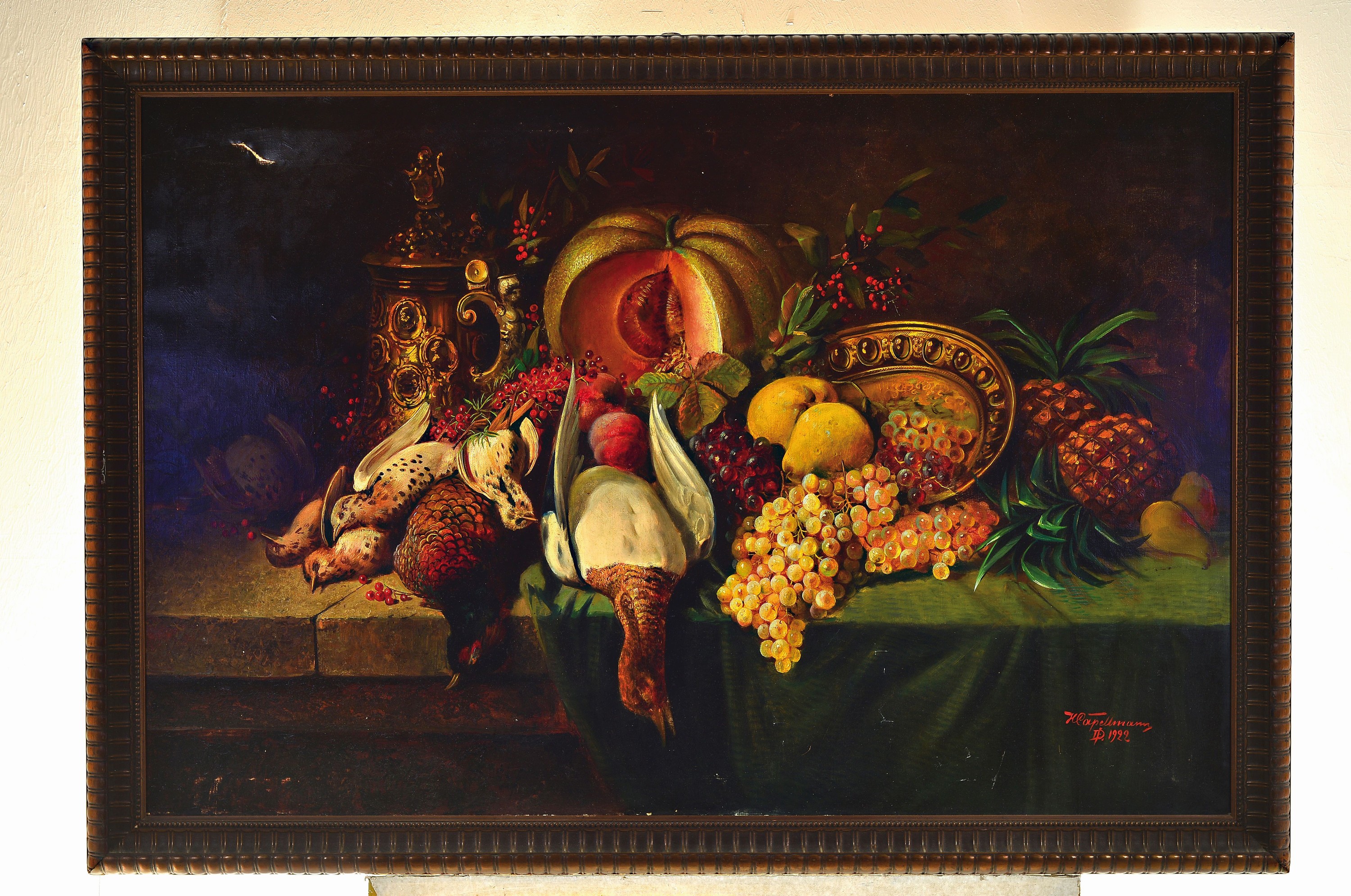 Detail k: Hermann Capellmann, 1886 - 1967, großes Renaissance-Stillleben, Öl/Lwd,, signiert und dat. 1922, re. oben, Riss in der Leinwand, 80 x 118 cm, Rahmen