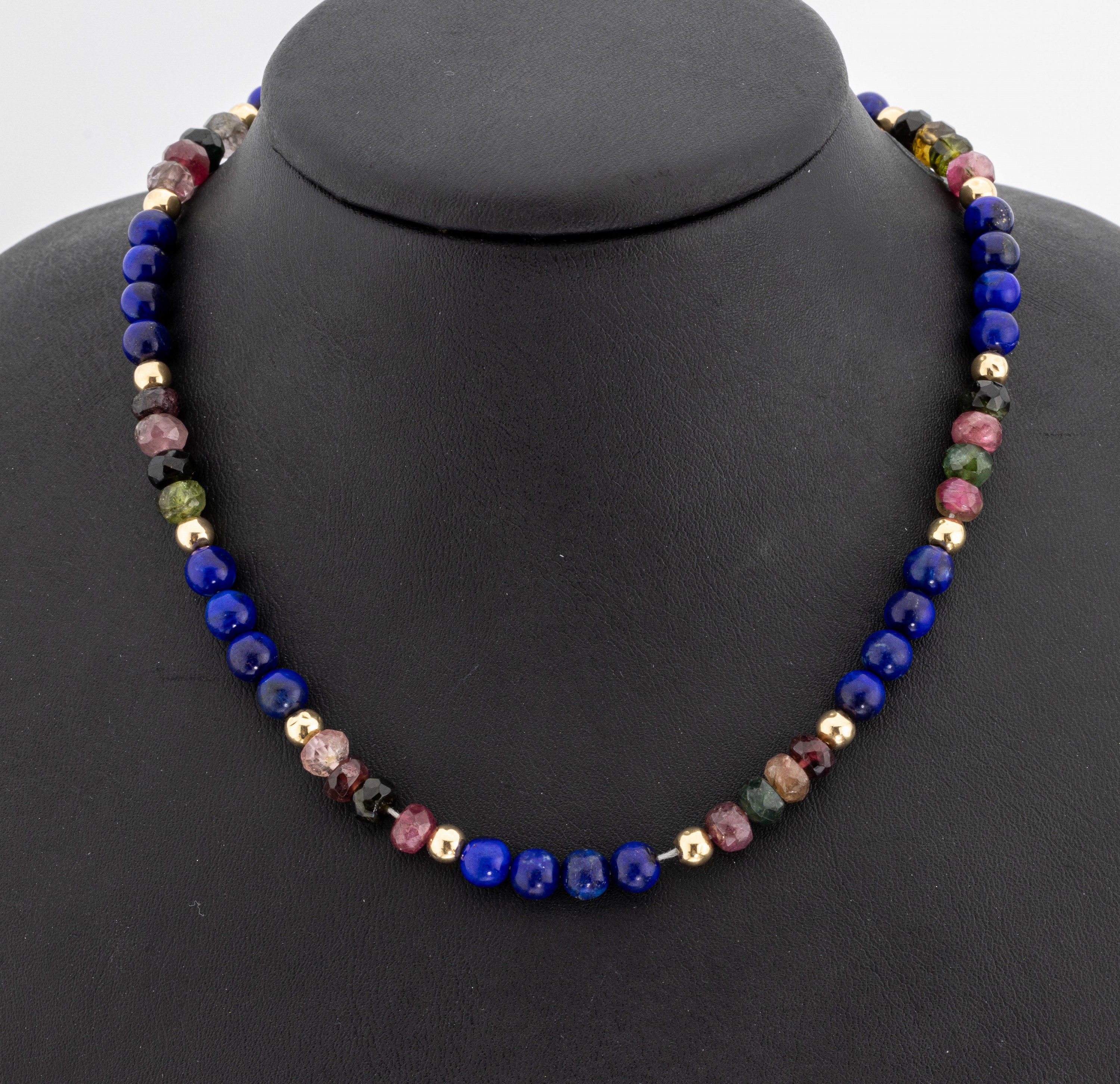 Lapislazuli/Turmalin Collier, GG 585/000, Zwischenkugeln und Federringschließe GG 585/000, facett. Rubellit- und Verdelithrondelle ca. 6 - 7 mm, ...