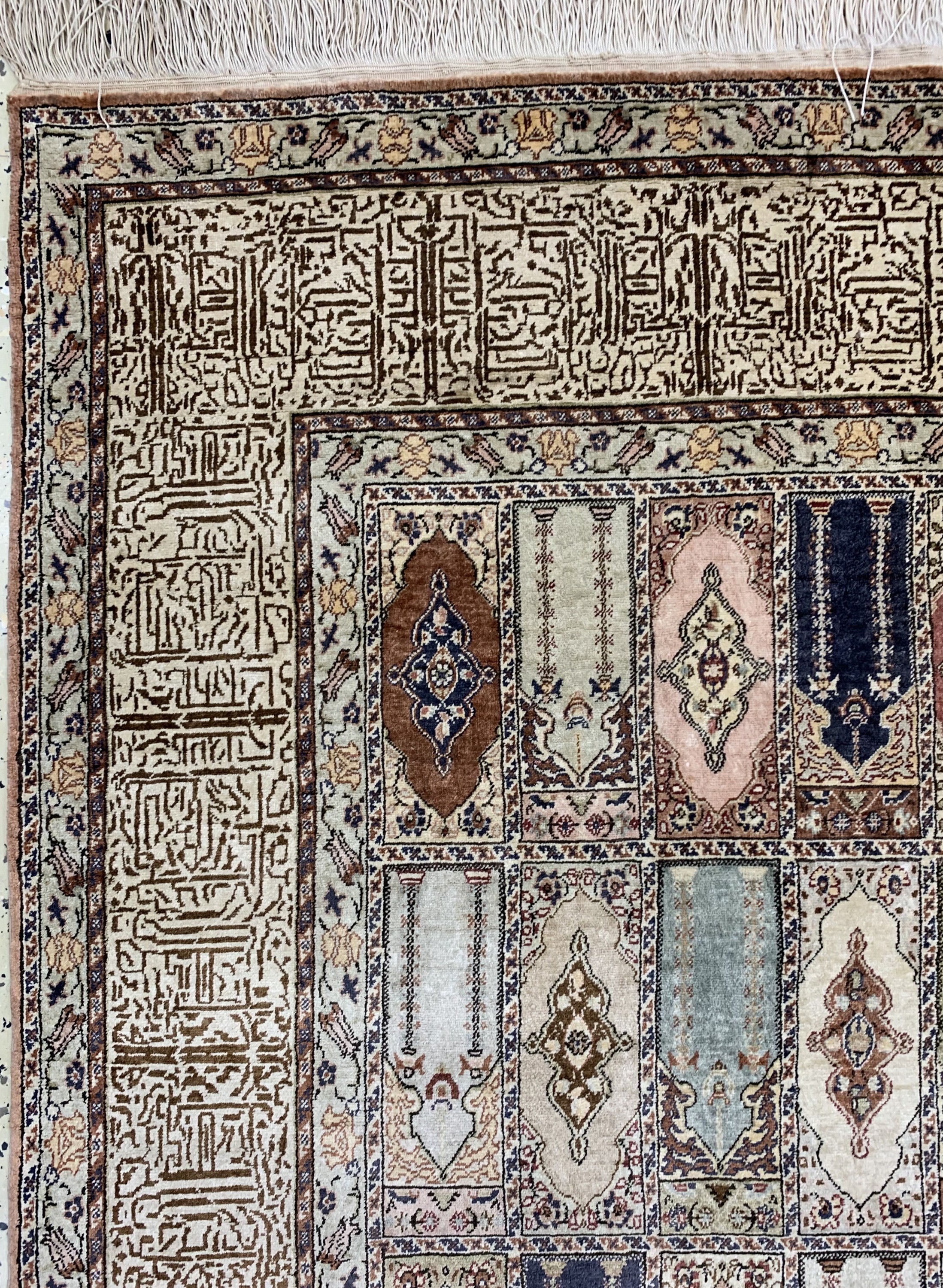 Detail c: Seiden Kayseri, Türkei, Anfang 20.Jhd, reine Naturseide, ca. 185 x 117 cm, EHZ: 2