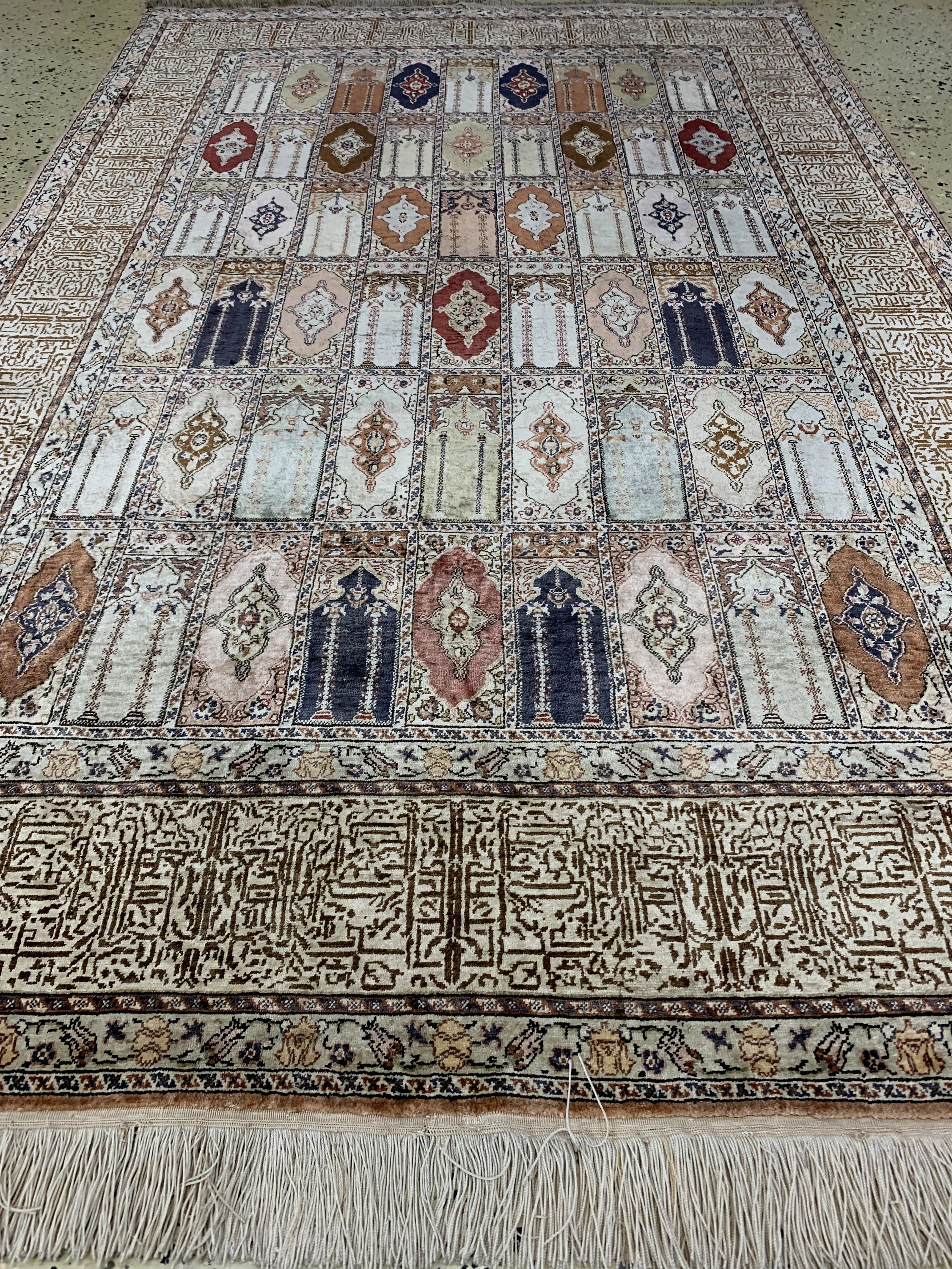 Detail e: Seiden Kayseri, Türkei, Anfang 20.Jhd, reine Naturseide, ca. 185 x 117 cm, EHZ: 2