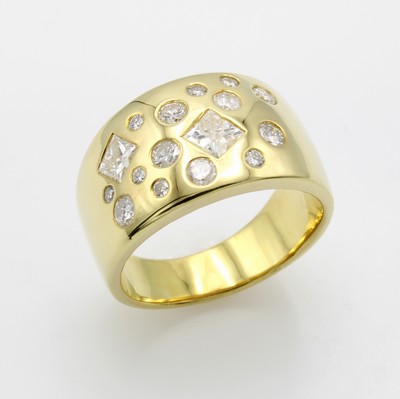 Image Breiter Ring mit Diamanten und Brillanten, GG 750/000, Diam. im Princess-Cut u. Brill. ...